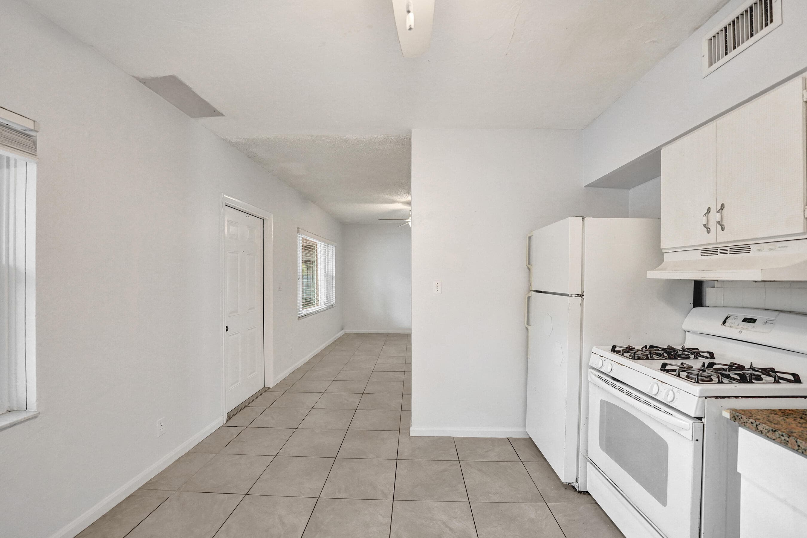 816 SE 12th Street, Fort Lauderdale, FL 33316 — photo 32 of 45