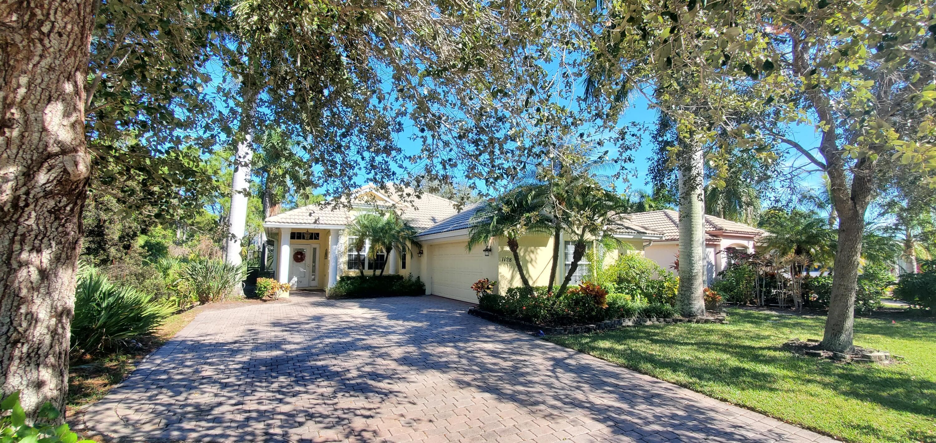 1128 NW Mossy Oak Way, Jensen Beach, FL 34957 — photo 2 of 20