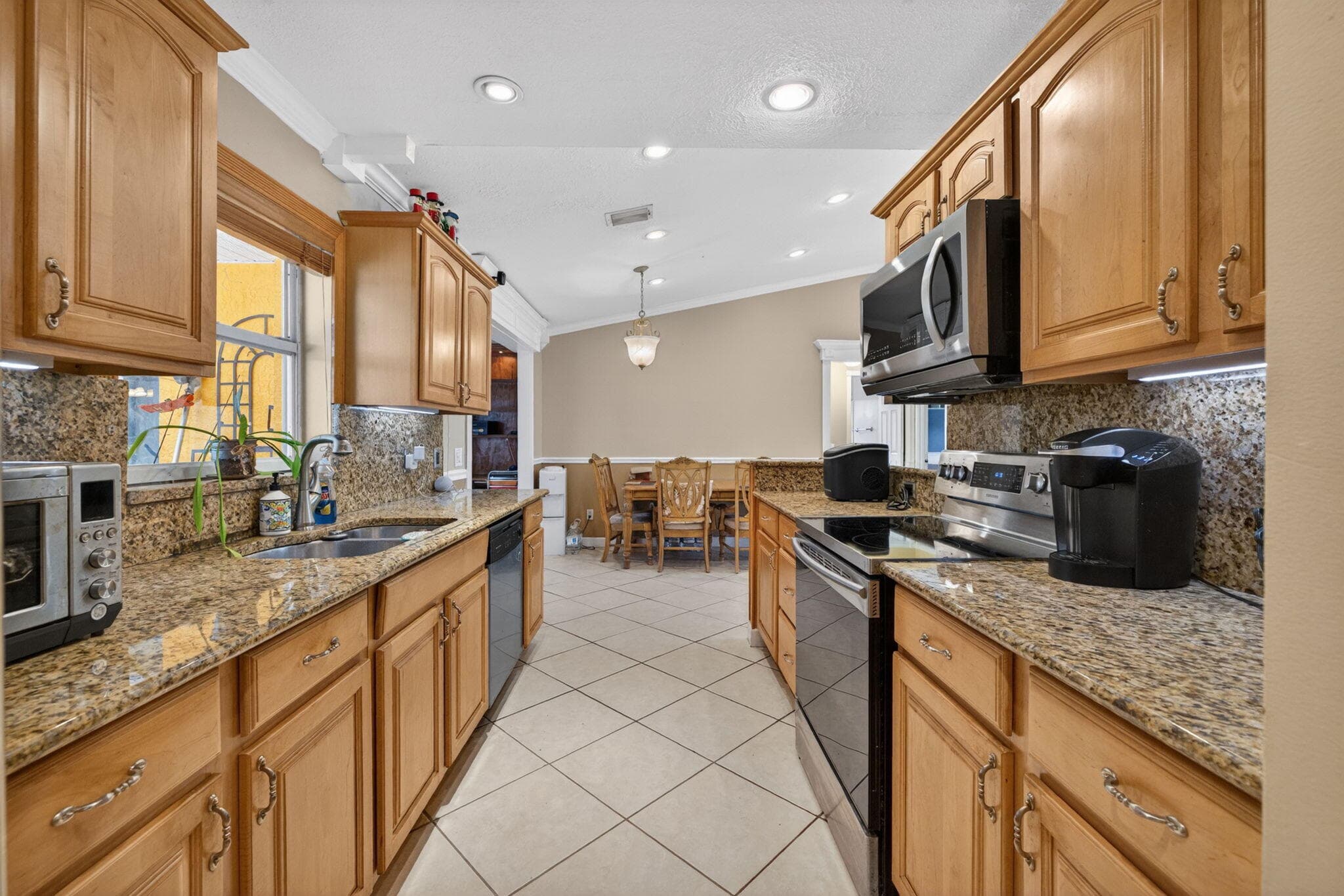 1314 SW Bellevue Avenue, Port St. Lucie, FL 34953 — photo 8 of 34
