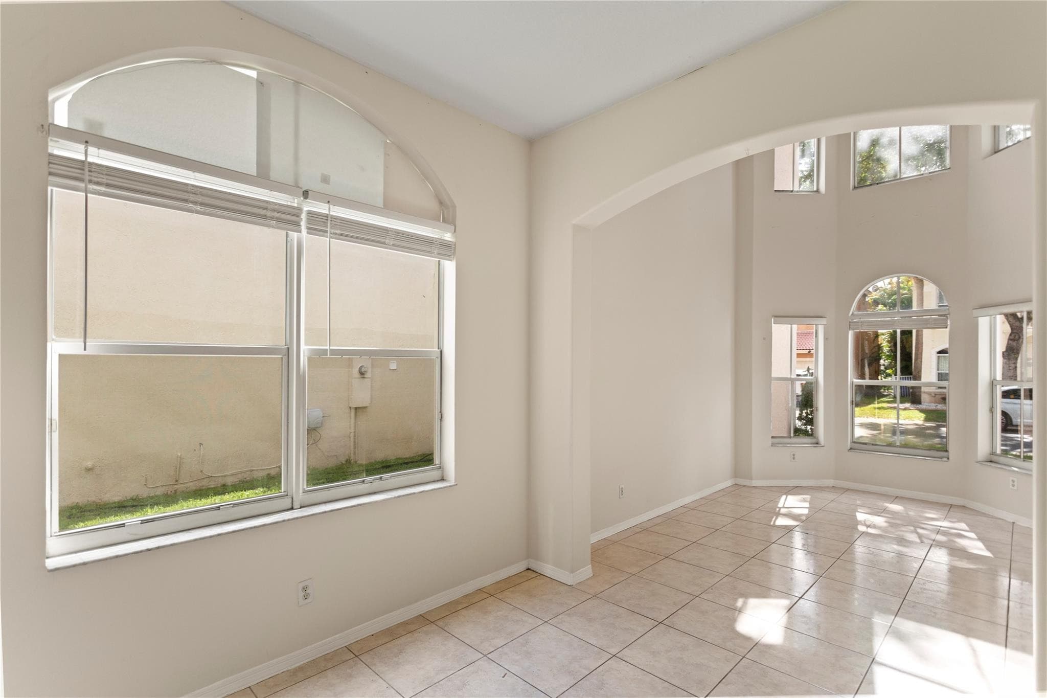 2215 NW 76th Terrace, Pembroke Pines, FL 33024 — photo 14 of 70