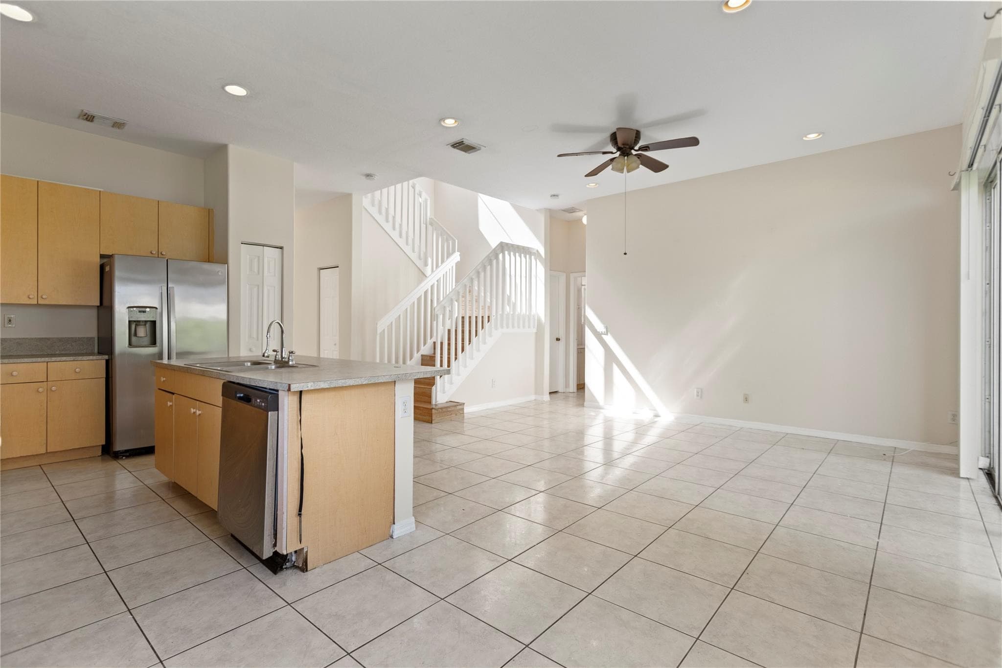 2215 NW 76th Terrace, Pembroke Pines, FL 33024 — photo 20 of 70