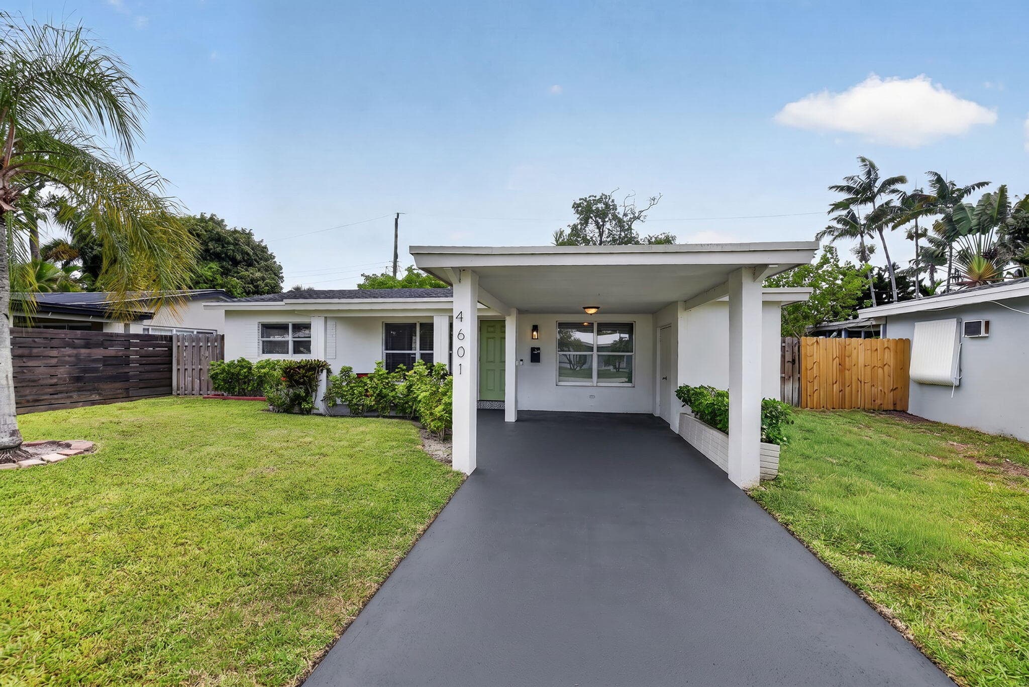 4601 NE 4th Avenue, Fort Lauderdale, FL 33334 — photo 1 of 34