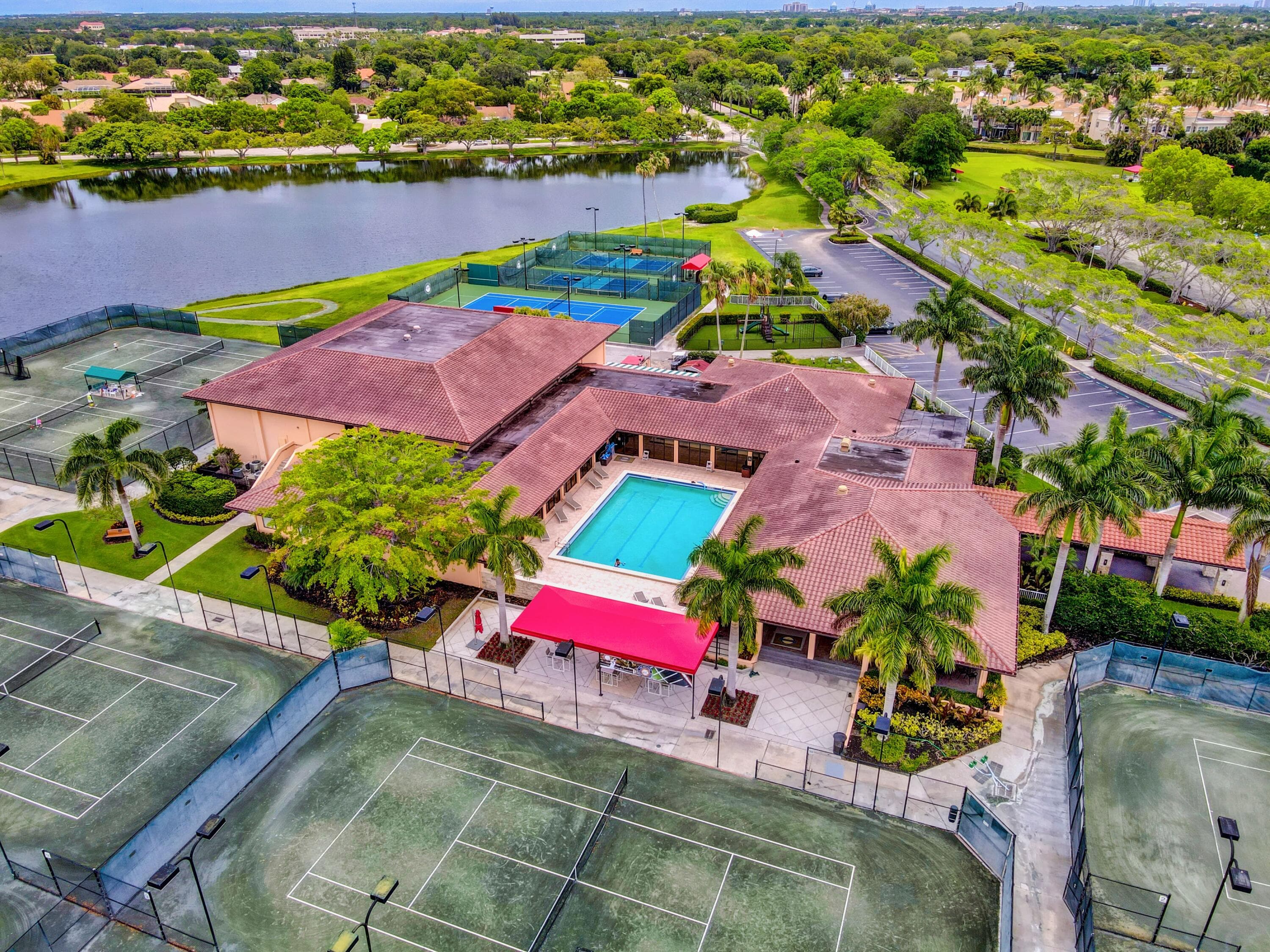 28 Admirals Court, Palm Beach Gardens, FL 33418 — photo 44 of 53