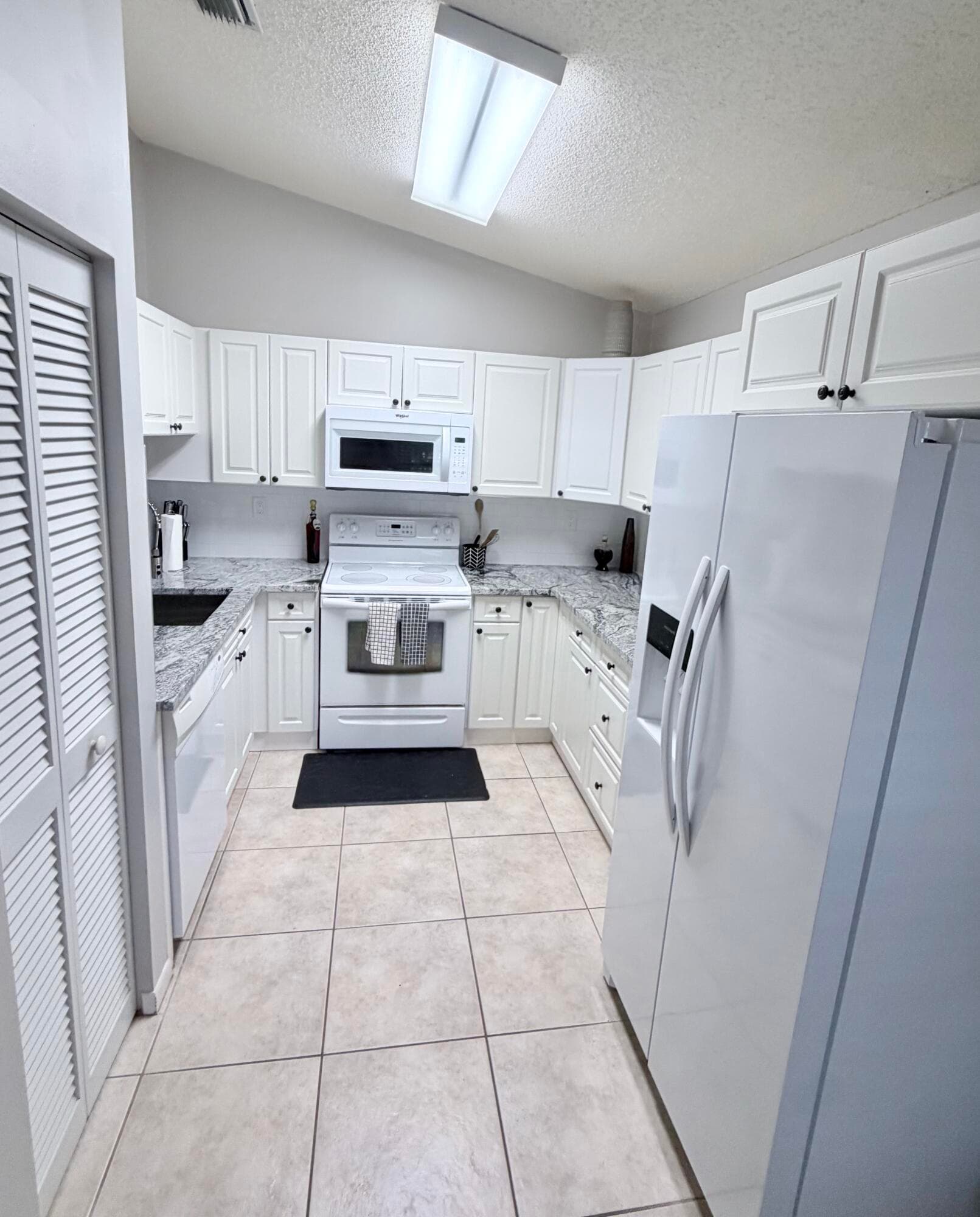 2555 Bedford Mews Drive, Wellington, FL 33414 — photo 4 of 24