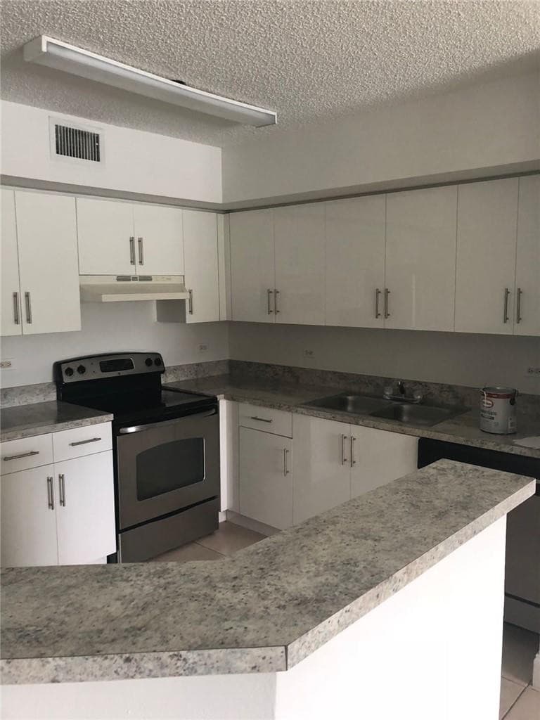 3610 N 56th Avenue 210, Hollywood, FL 33021 — photo 9 of 14