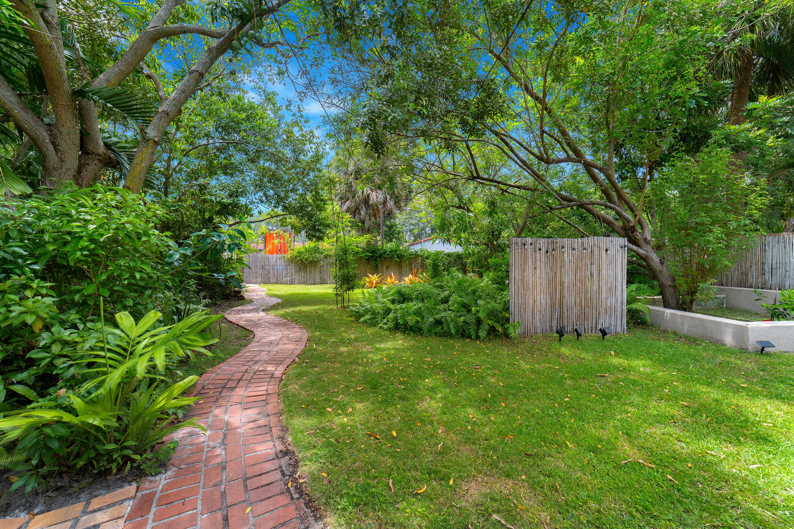 1535 Dewey Street, Hollywood, FL 33020 — photo 33 of 40