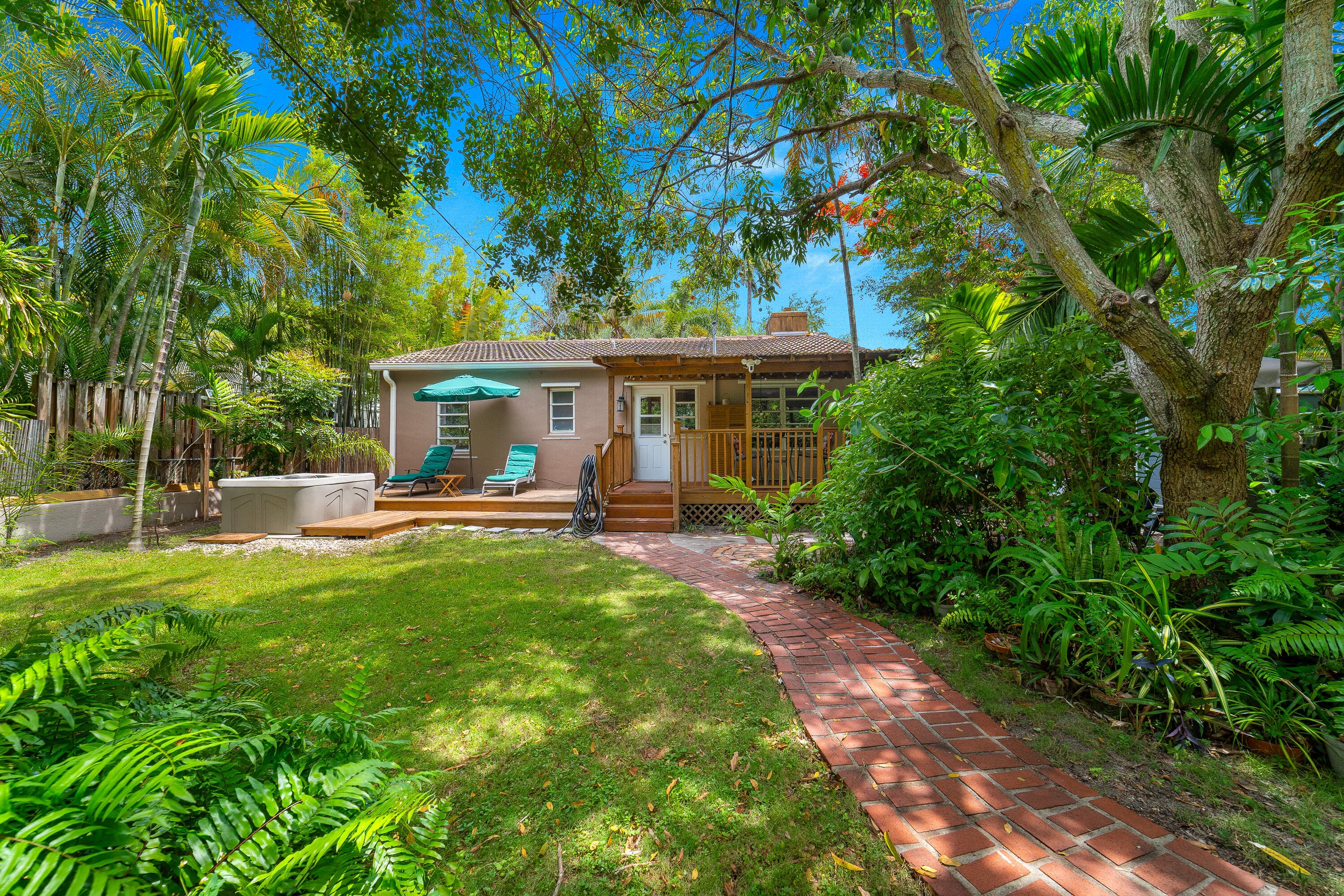 1535 Dewey Street, Hollywood, FL 33020 — photo 36 of 40