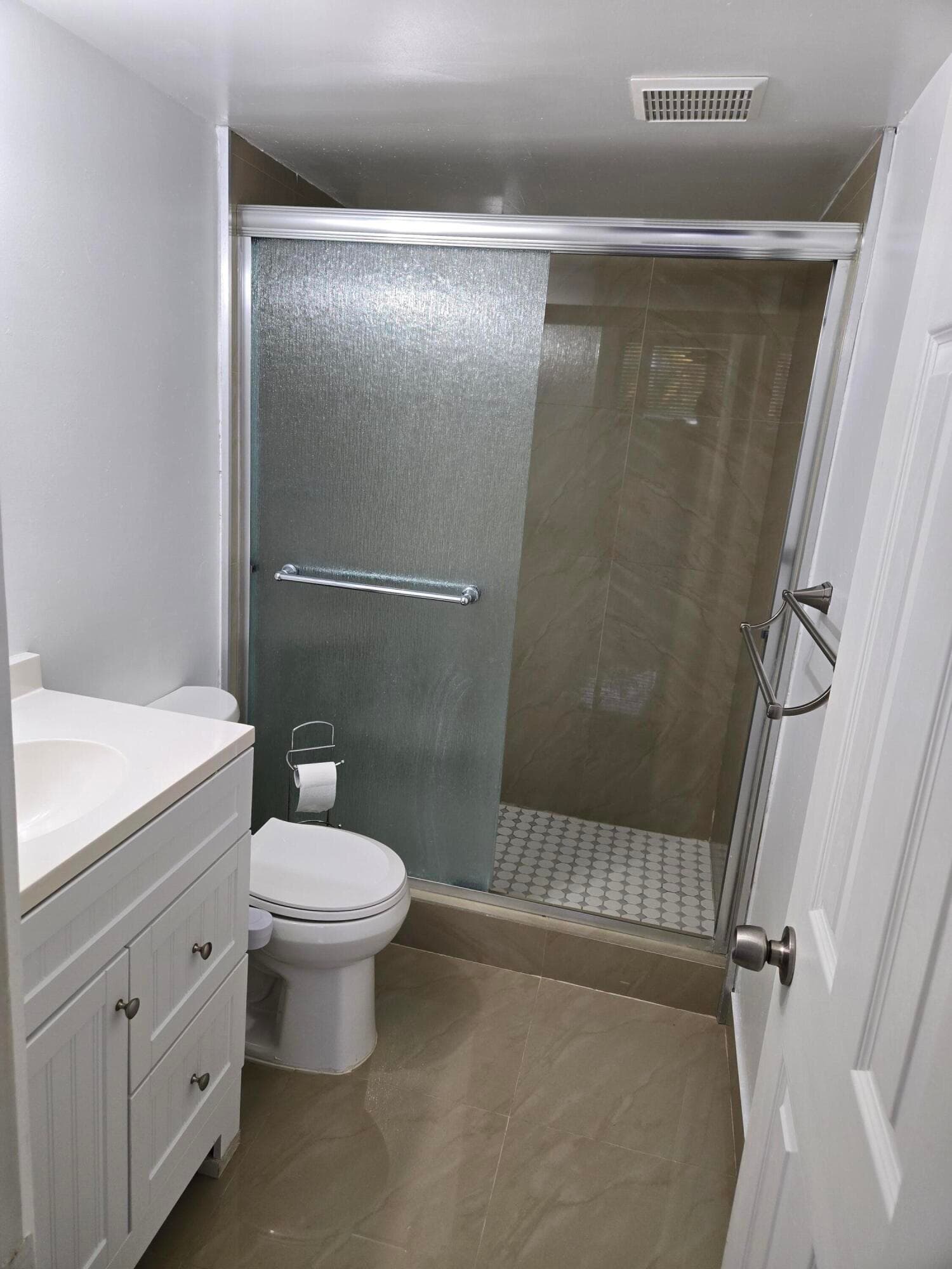 104 Paradise Harbour Boulevard 114, North Palm Beach, FL 33408 — photo 14 of 40