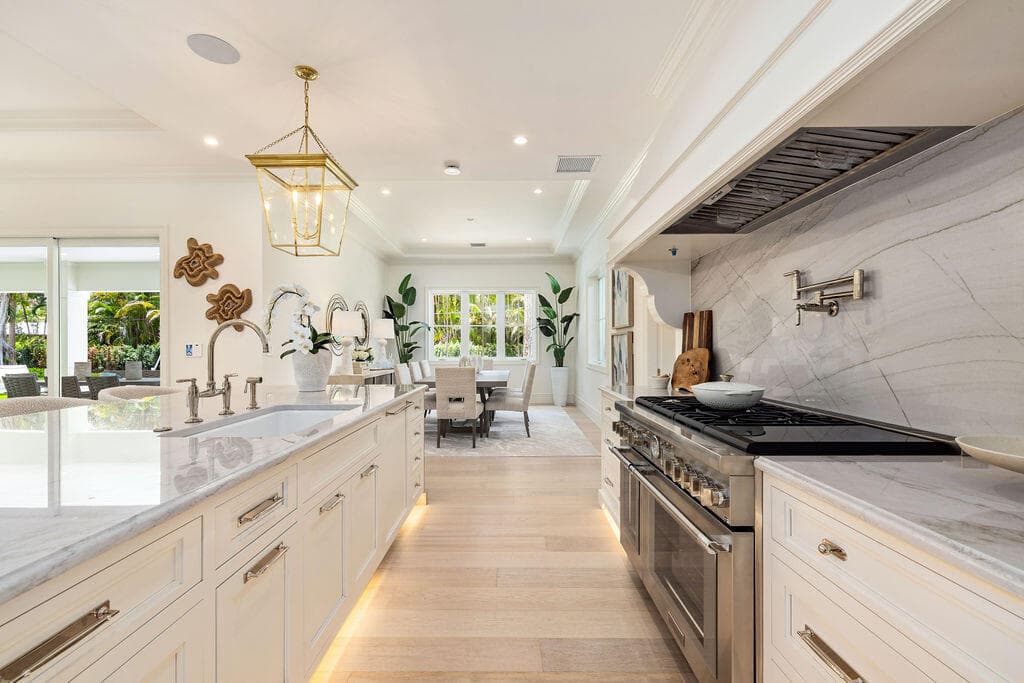 5528 Hibiscus Road, Jupiter, FL 33458 — photo 9 of 98