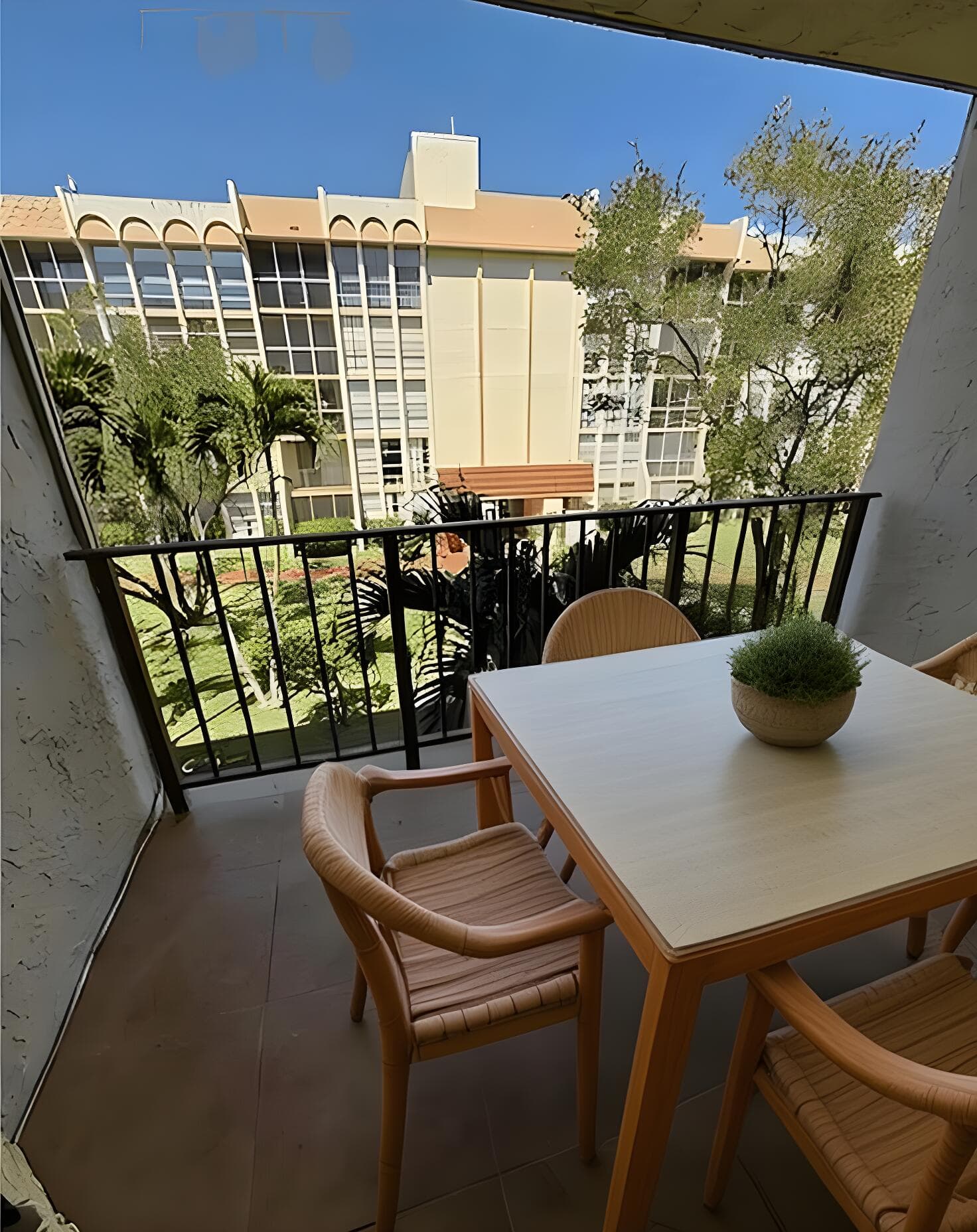 801 Three Islands Boulevard 409, Hallandale Beach, FL 33009 — photo 18 of 24