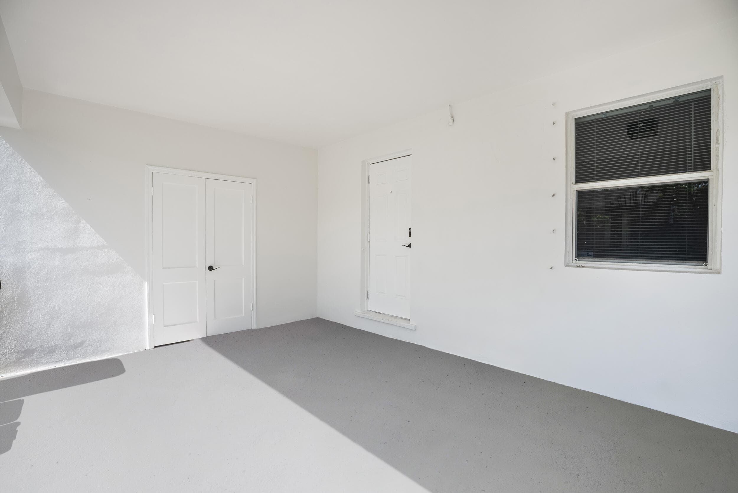 401 42nd Street, West Palm Beach, FL 33407 — photo 5 of 35