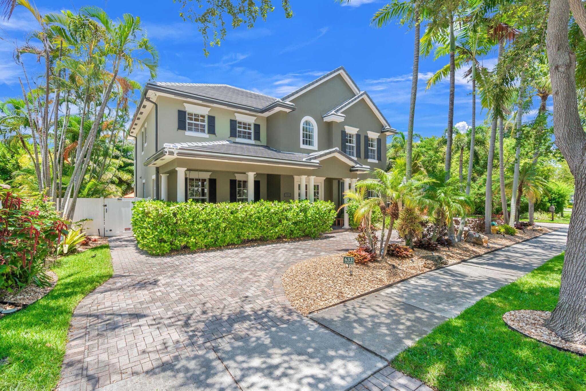 633 NE 20th Street, Wilton Manors, FL 33305 — photo 8 of 63