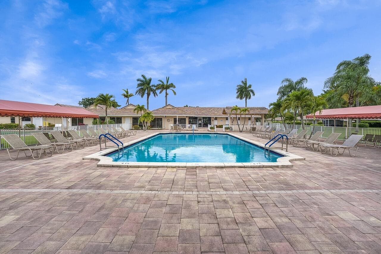 8900 Warwick Drive, Boca Raton, FL 33433 — photo 40 of 47