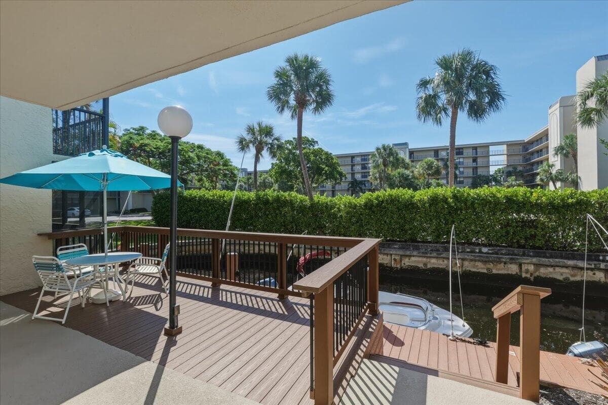 16 Royal Palm Way 205, Boca Raton, FL 33432 — photo 28 of 49