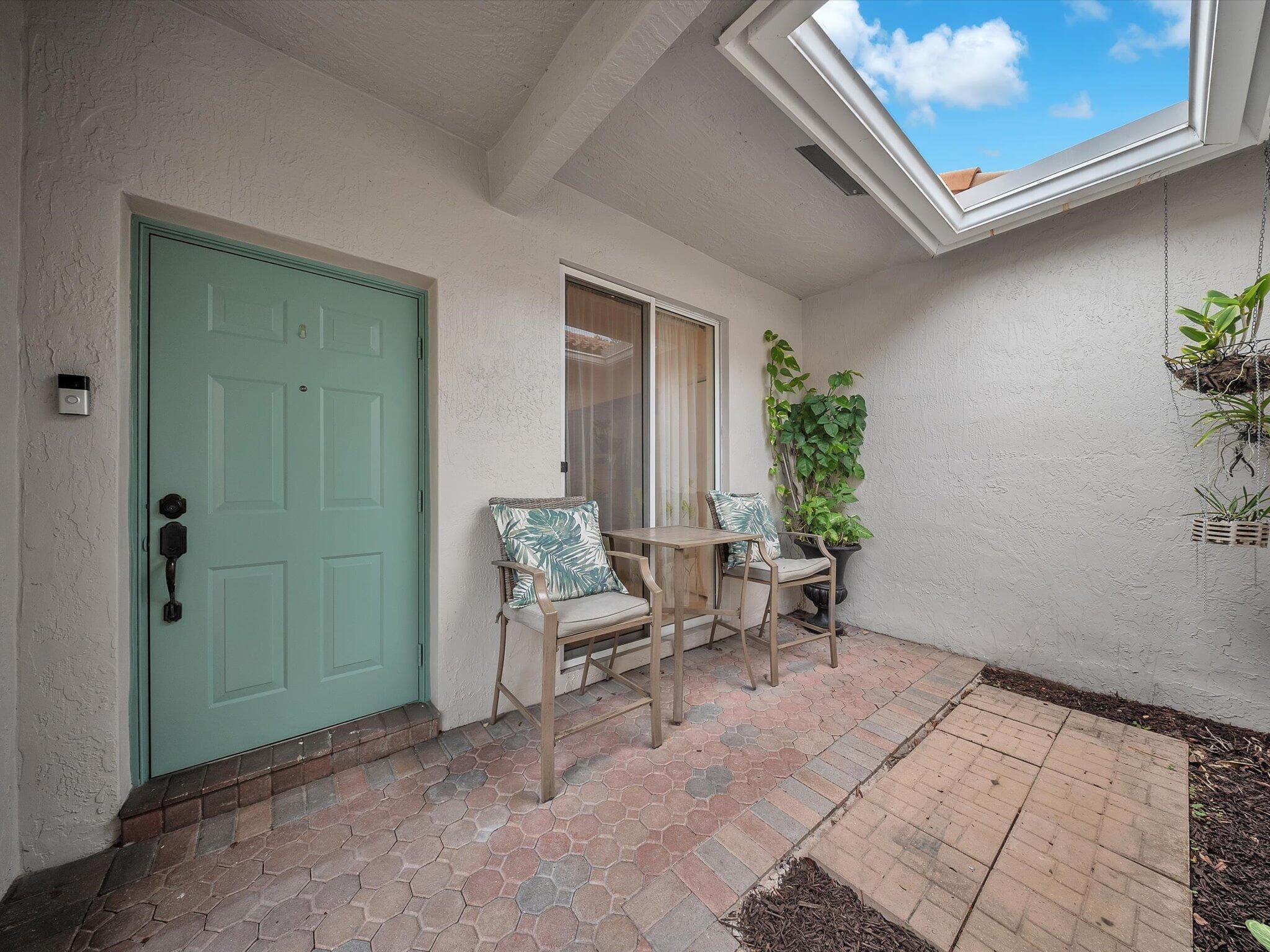 2851 E Aragon Boulevard 5, Sunrise, FL 33313 — photo 5 of 34