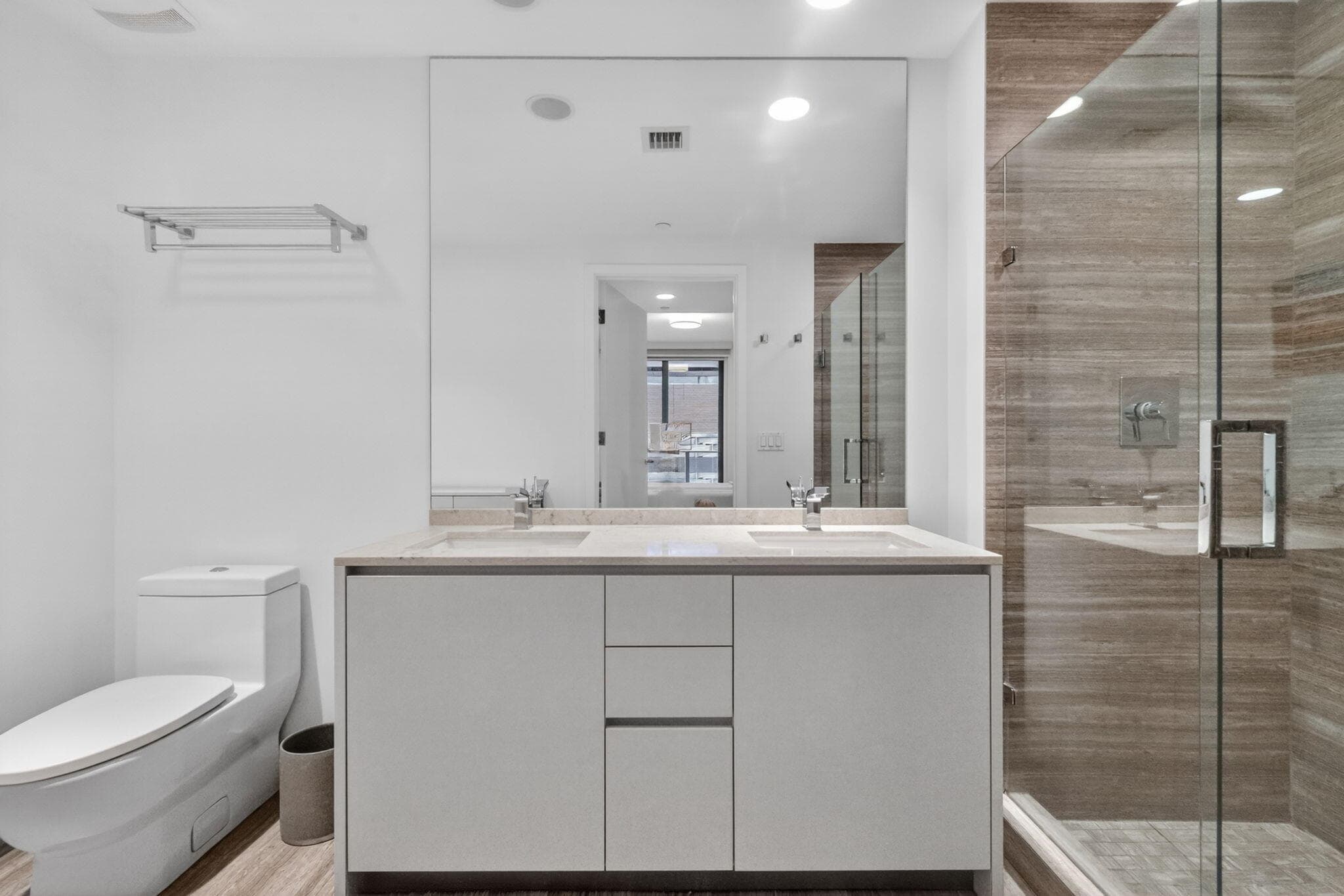 1010 Brickell Avenue 1607, Miami, FL 33131 — photo 16 of 53