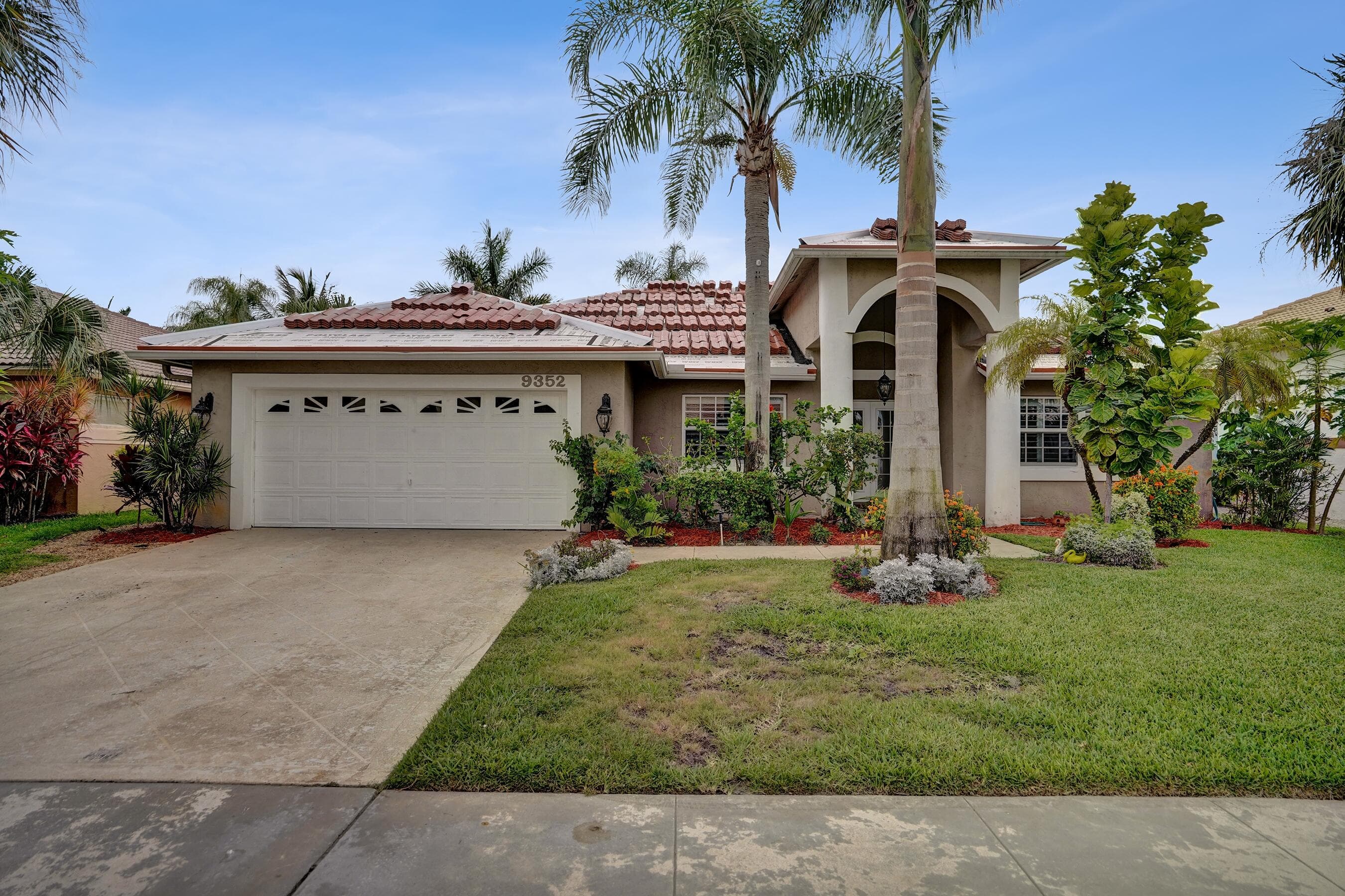 9352 Cascade Court, Boynton Beach, FL 33437 — photo 1 of 60