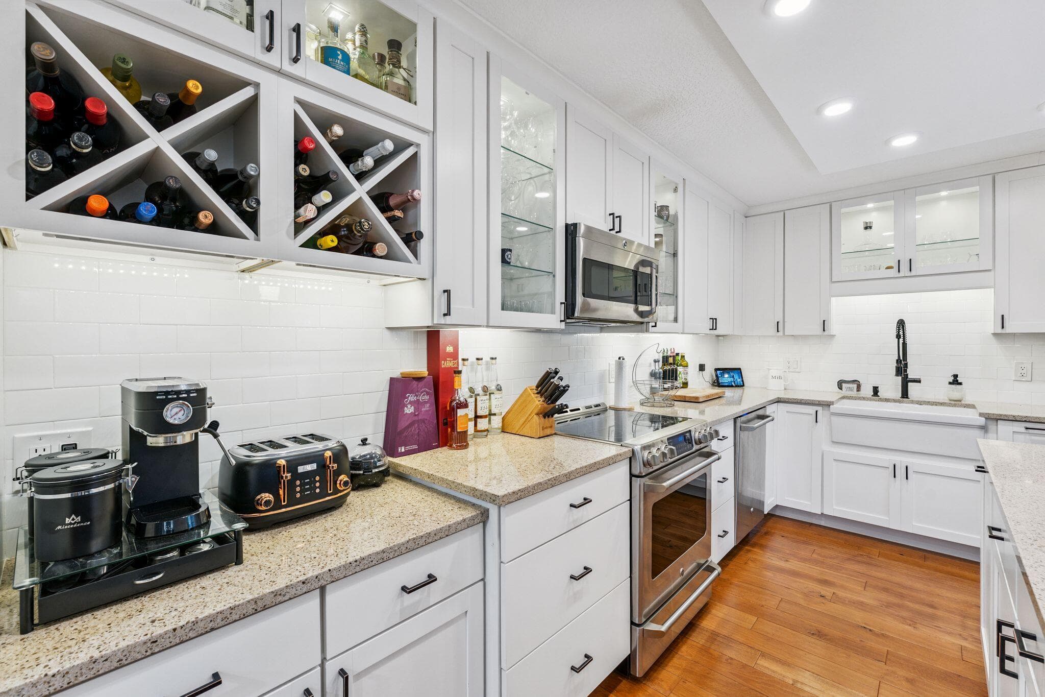 730 NW 99th Circle, Plantation, FL 33324 — photo 8 of 45