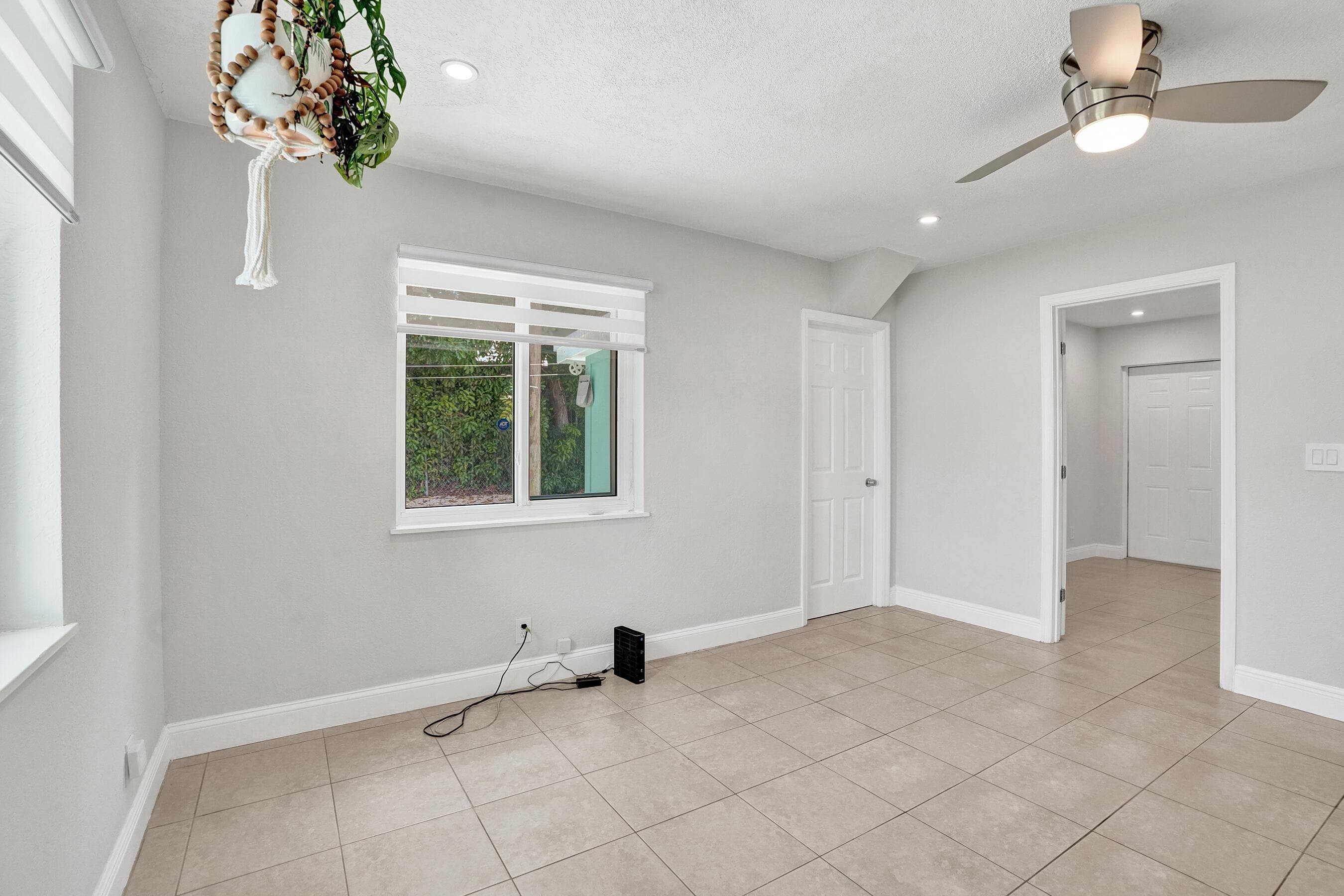 1218 SW 22nd Avenue, Delray Beach, FL 33445 — photo 11 of 38
