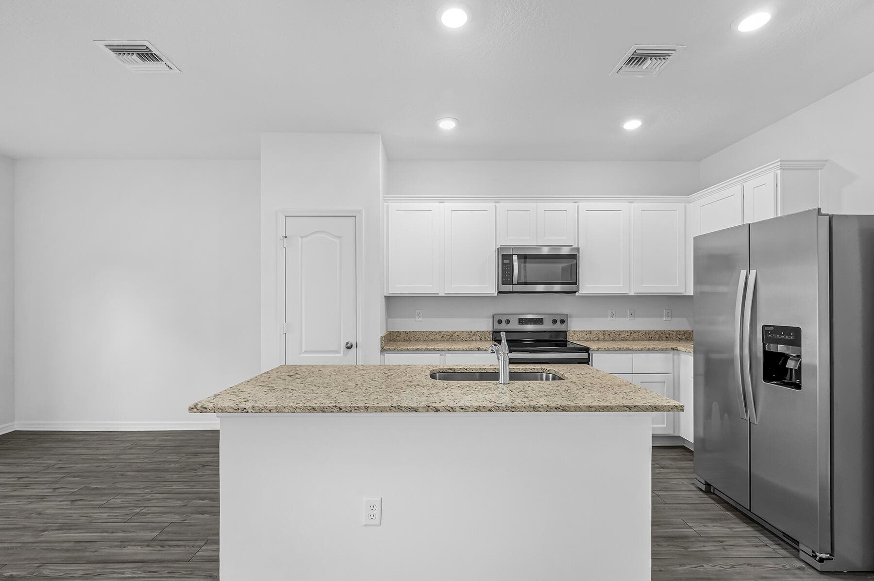 7945 105th Court, Vero Beach, FL 32967 — photo 7 of 17