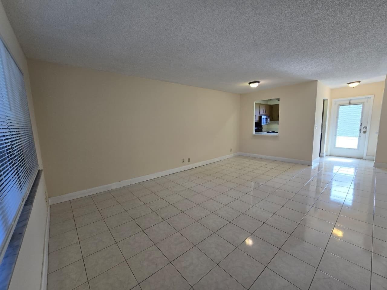 550 SE 2nd Avenue G3, Deerfield Beach, FL 33441 — photo 5 of 11