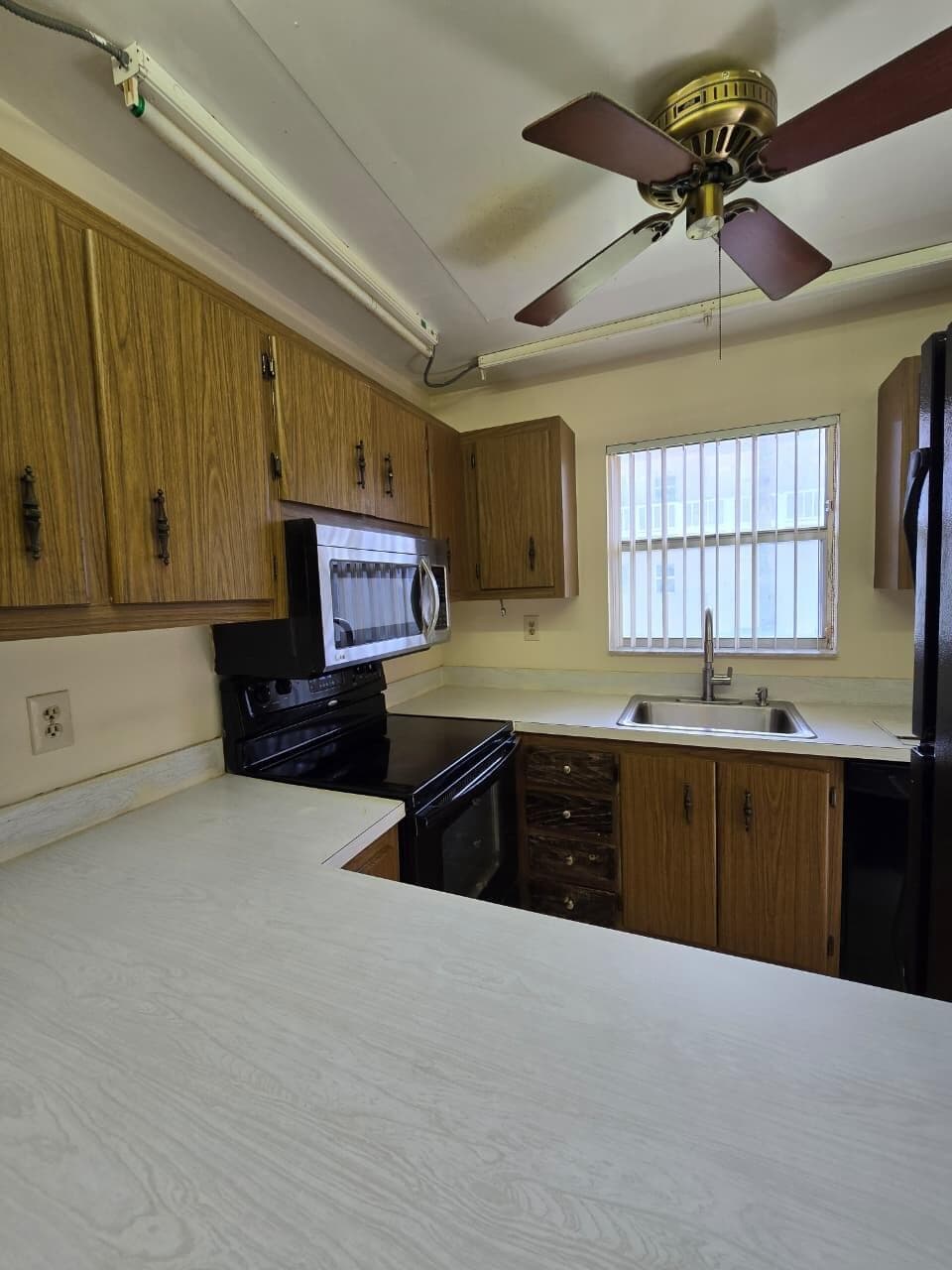 550 SE 2nd Avenue G3, Deerfield Beach, FL 33441 — photo 3 of 11