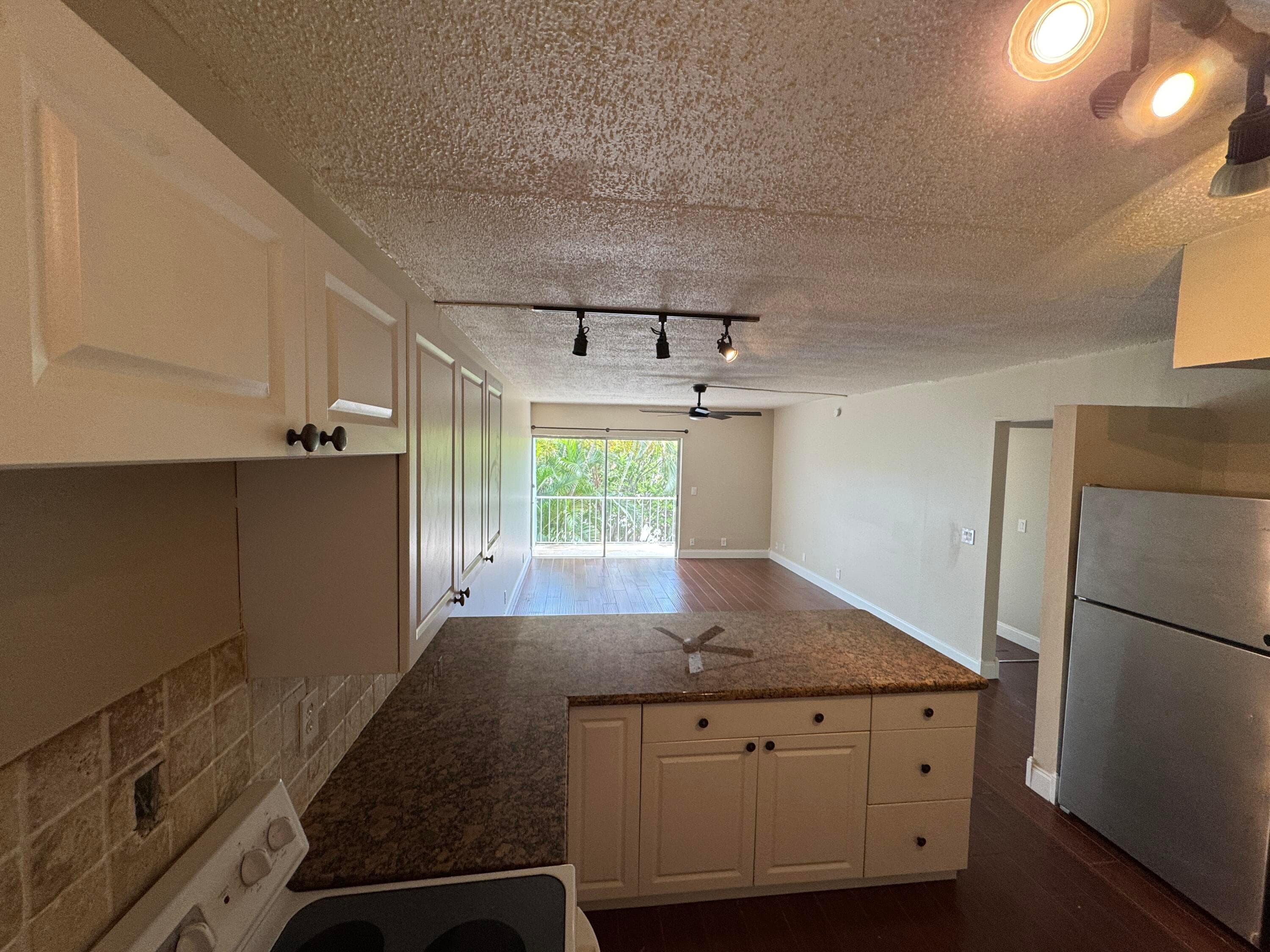 725 Hummingbird Way 210, North Palm Beach, FL 33408 — photo 14 of 26
