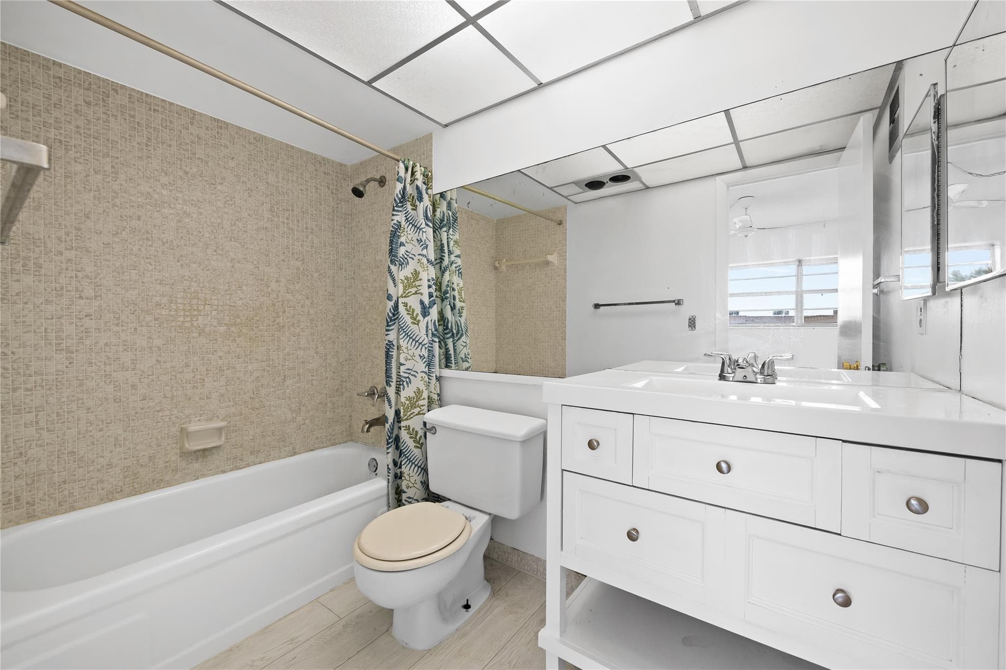 5031 W Oakland Park Boulevard 309, Lauderdale Lakes, FL 33313 — photo 12 of 23