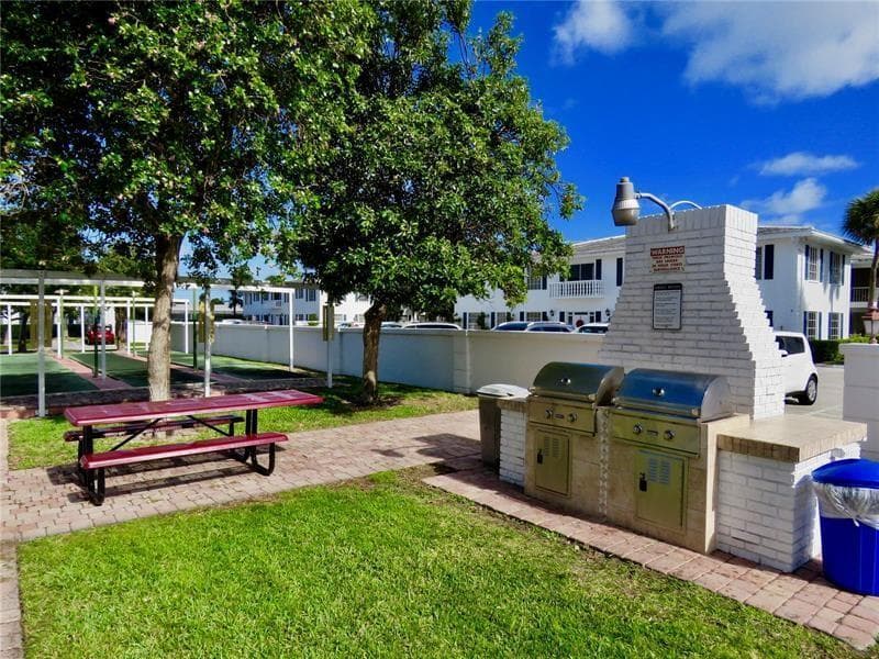 2201 NE 66th Street 1306, Fort Lauderdale, FL 33308 — photo 23 of 34