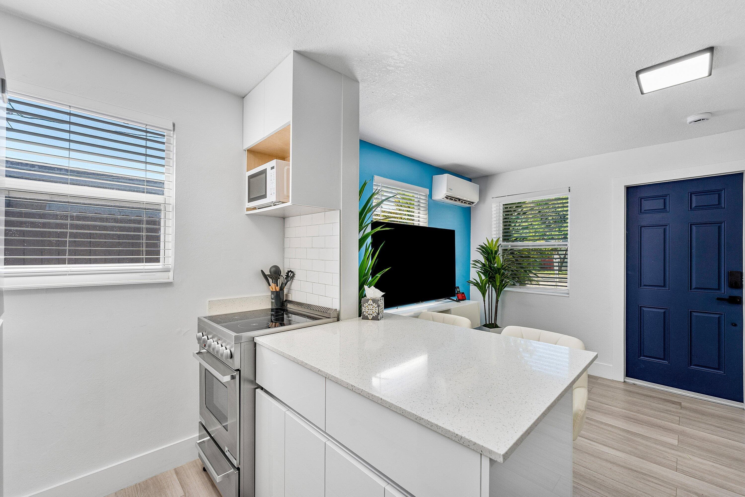 1545 NE 32nd Street 2, Oakland Park, FL 33334 — photo 10 of 27