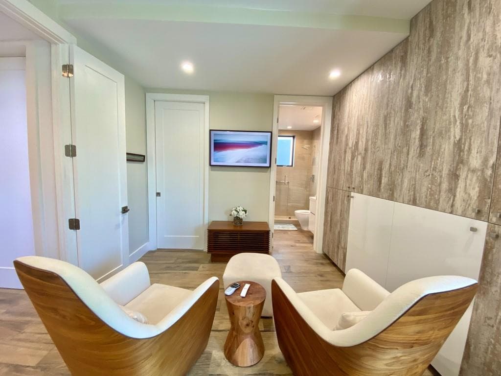 348 Balboa Street, Hollywood, FL 33019 — photo 13 of 75