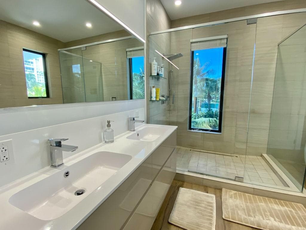 348 Balboa Street, Hollywood, FL 33019 — photo 28 of 75
