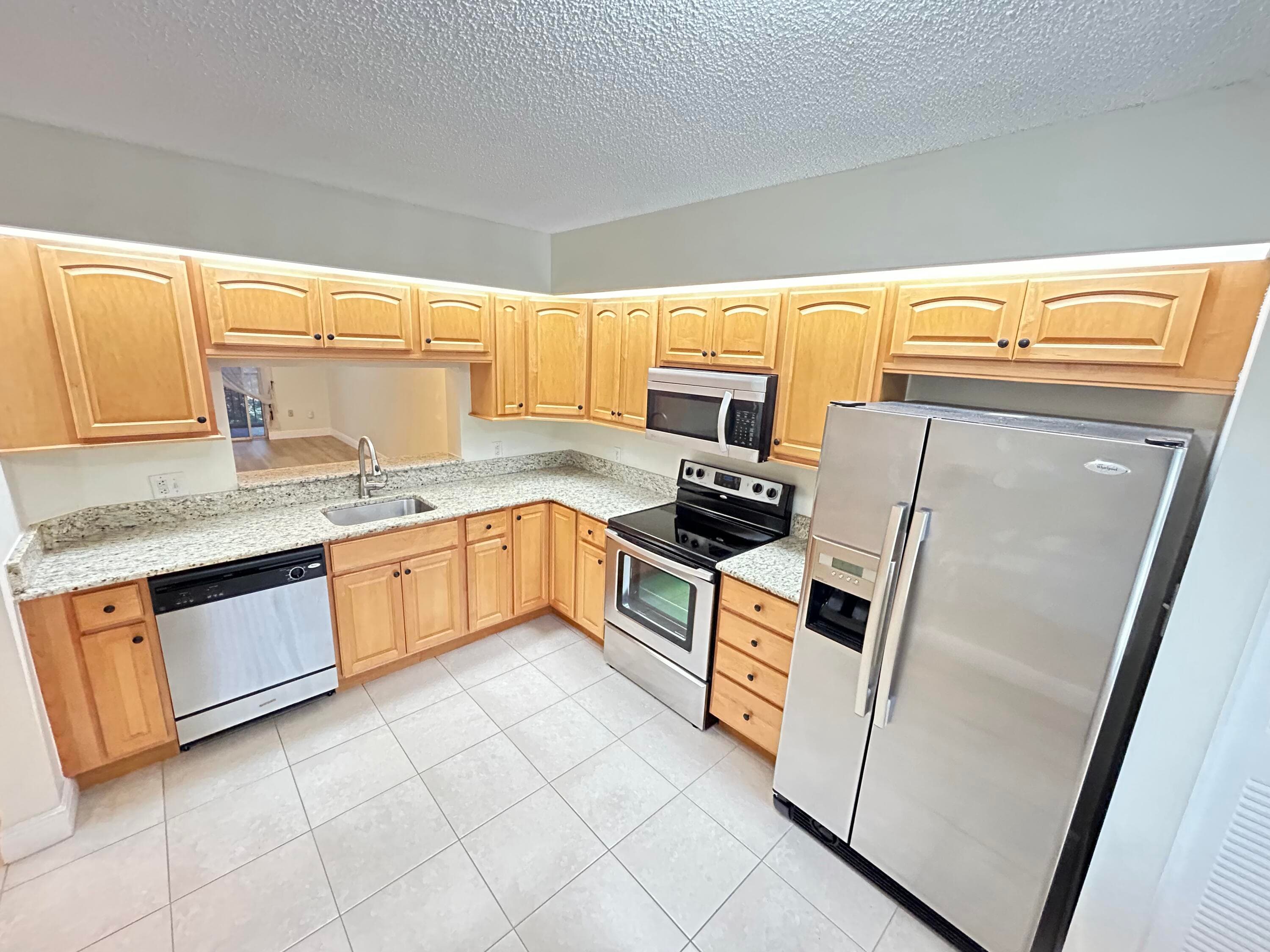 900 SW 142nd Avenue 202l, Pembroke Pines, FL 33027 — photo 7 of 51