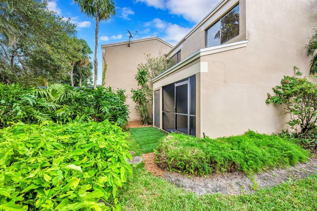 1169 NW 13th Street 1, Boca Raton, FL 33486 — photo 11 of 13