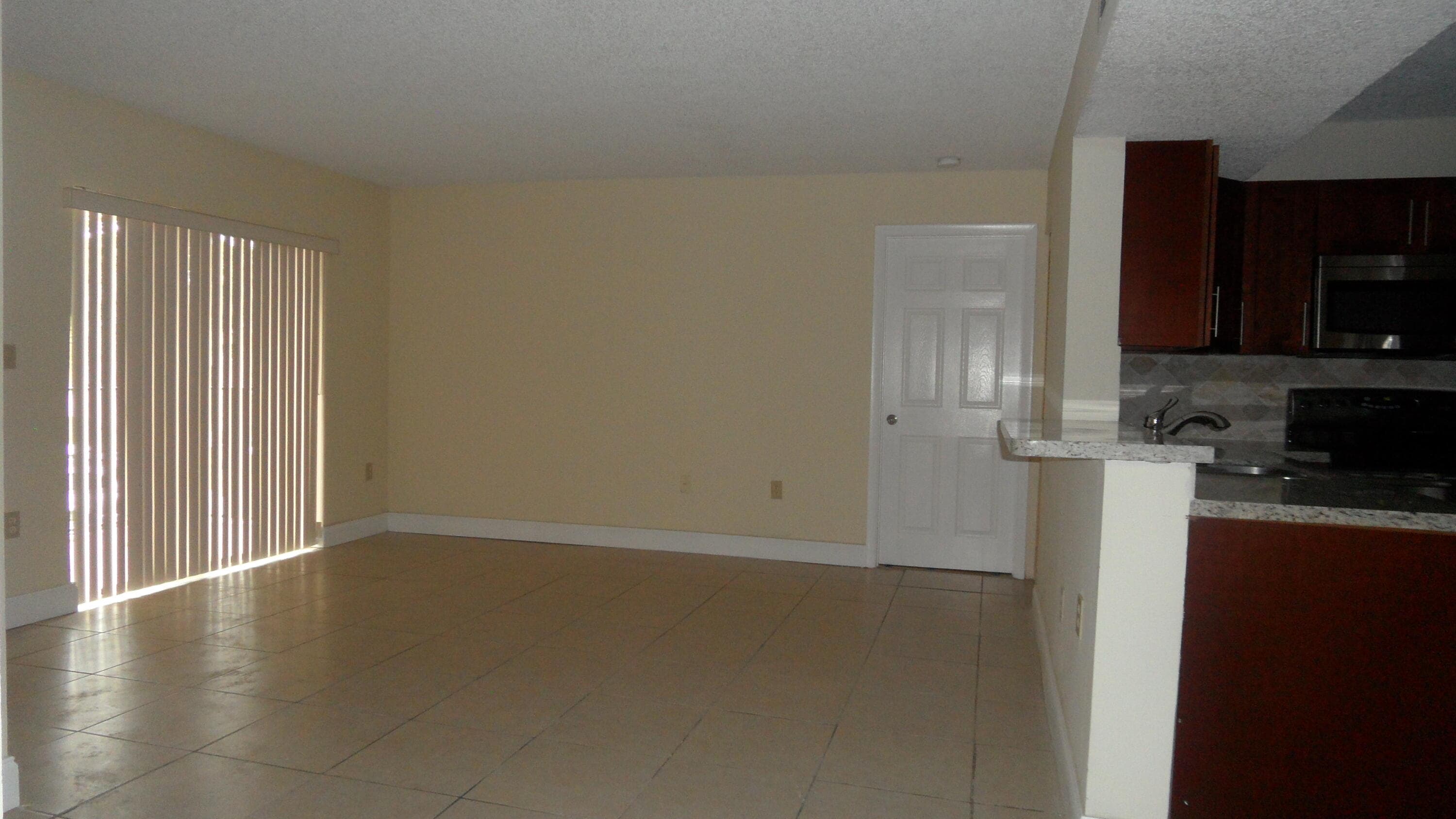 351 Palm Way 201, Pembroke Pines, FL 33025 — photo 8 of 33