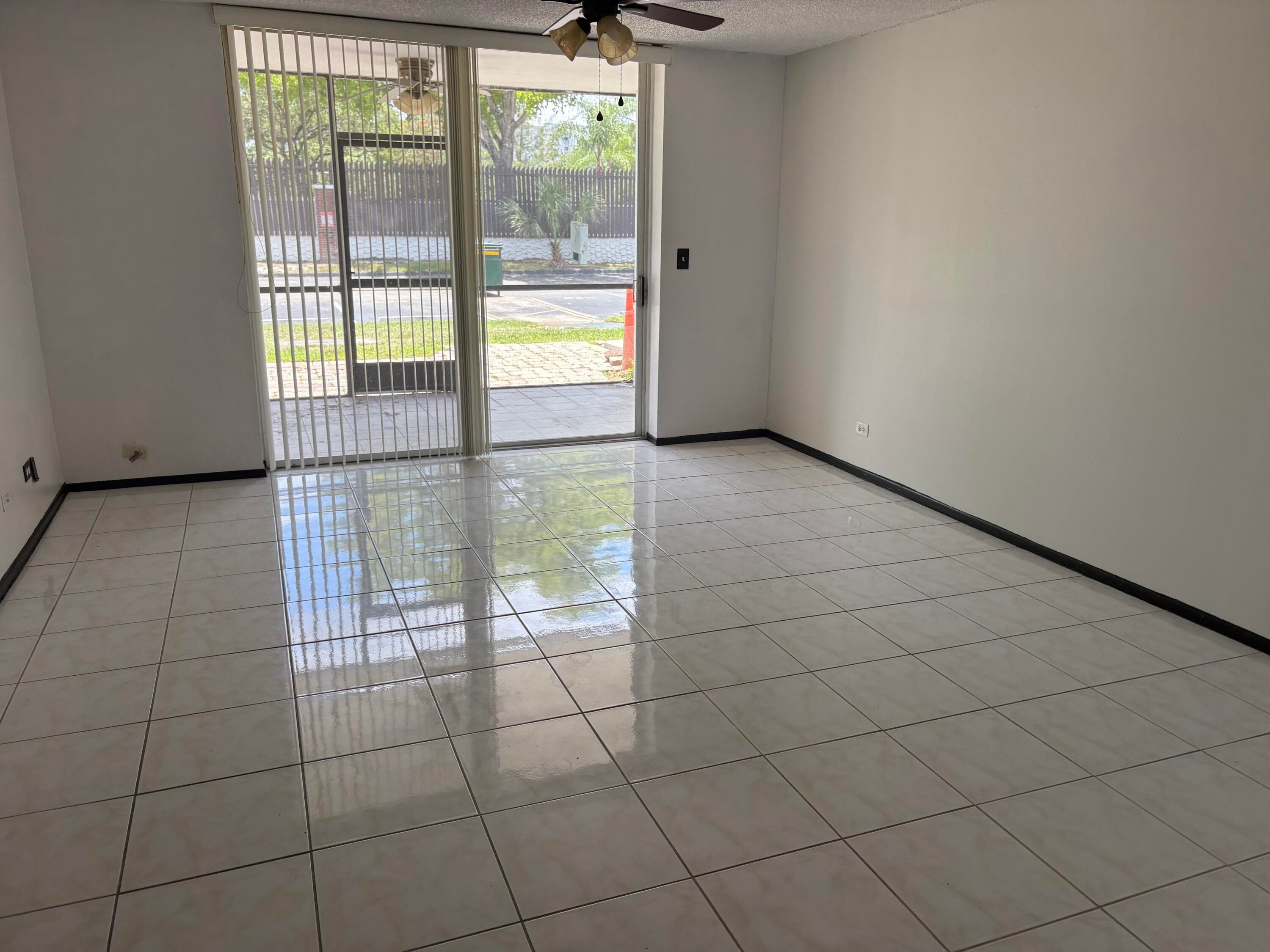 3660 Inverrary Drive 1b, Lauderhill, FL 33319 — photo 7 of 18