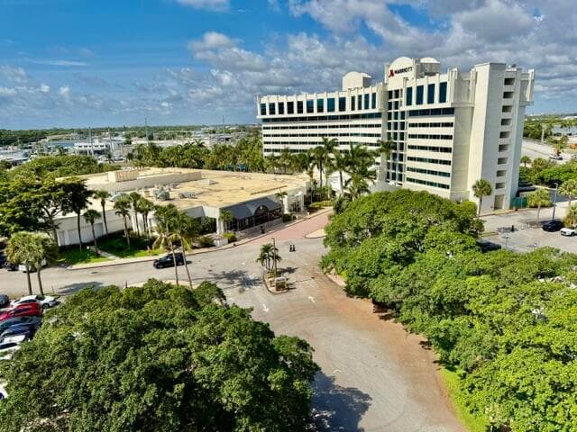 616 Clearwater Park Road 713, West Palm Beach, FL 33401 — photo 14 of 16