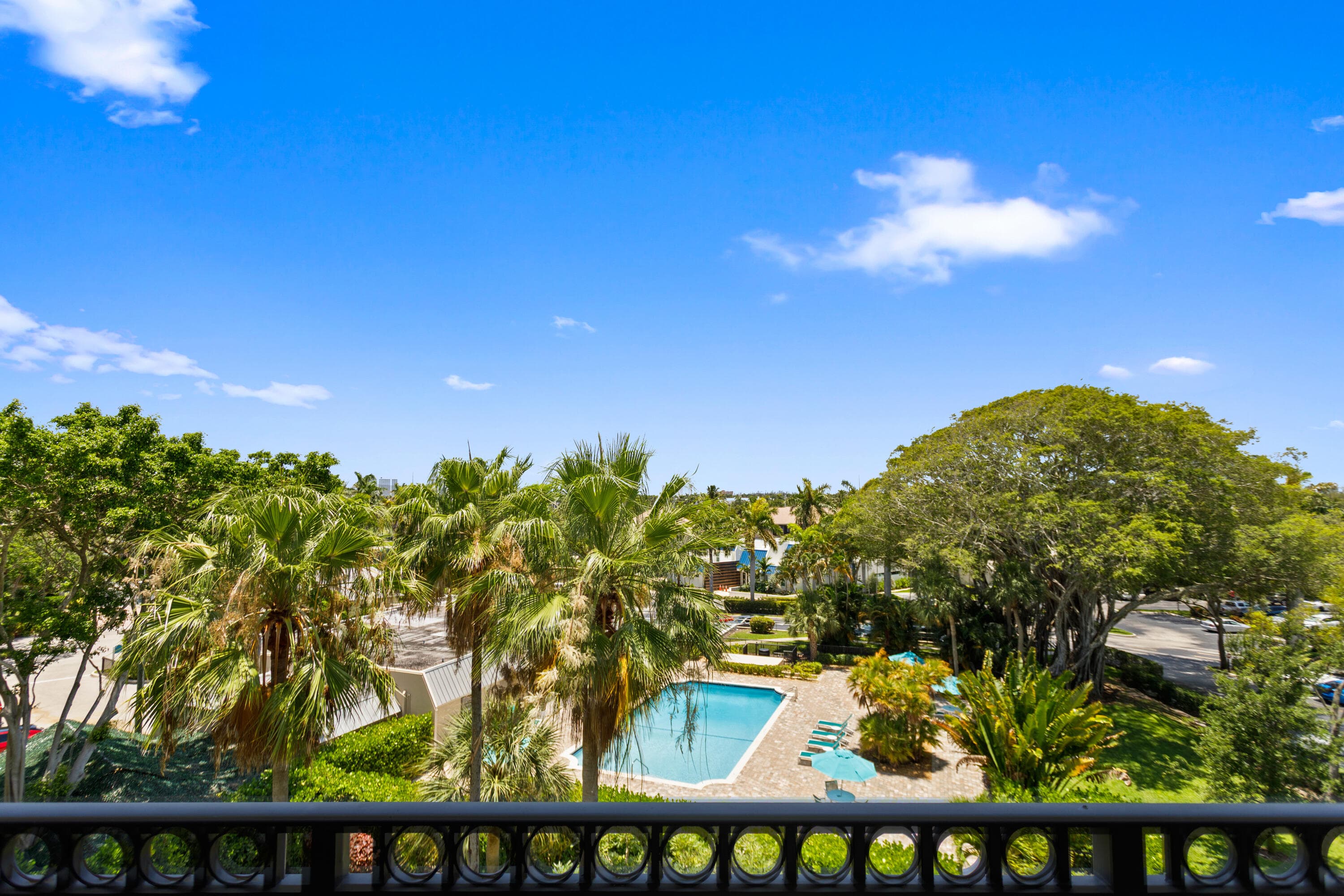 27 Royal Palm Way 503, Boca Raton, FL 33432 — photo 29 of 37