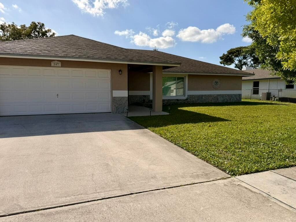 147 Sunflower Circle, Royal Palm Beach, FL 33411 — photo