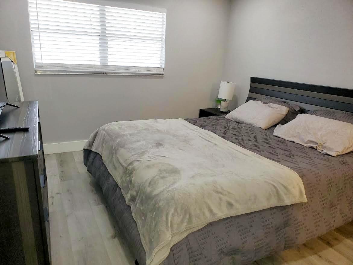 564 Saxony Drive 564, Delray Beach, FL 33446 — photo 10 of 30