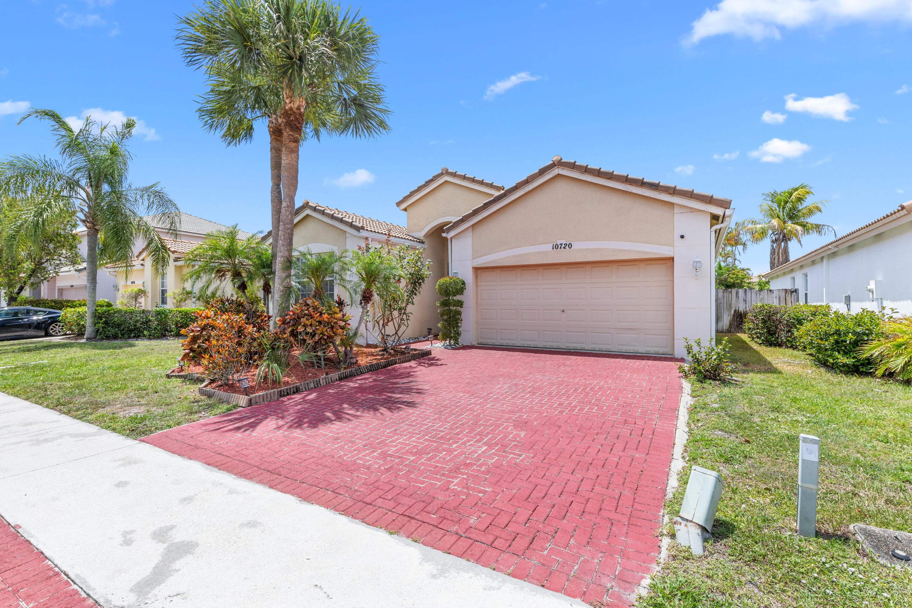 10720 Oak Bend Way, Wellington, FL 33414 — photo 3 of 46