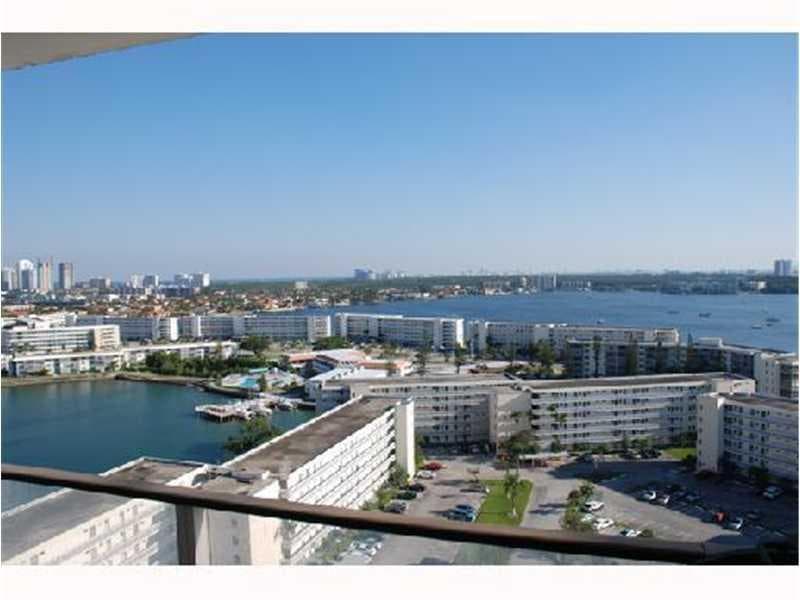18031 Biscayne Boulevard 1004, Aventura, FL 33160 — photo 7 of 10