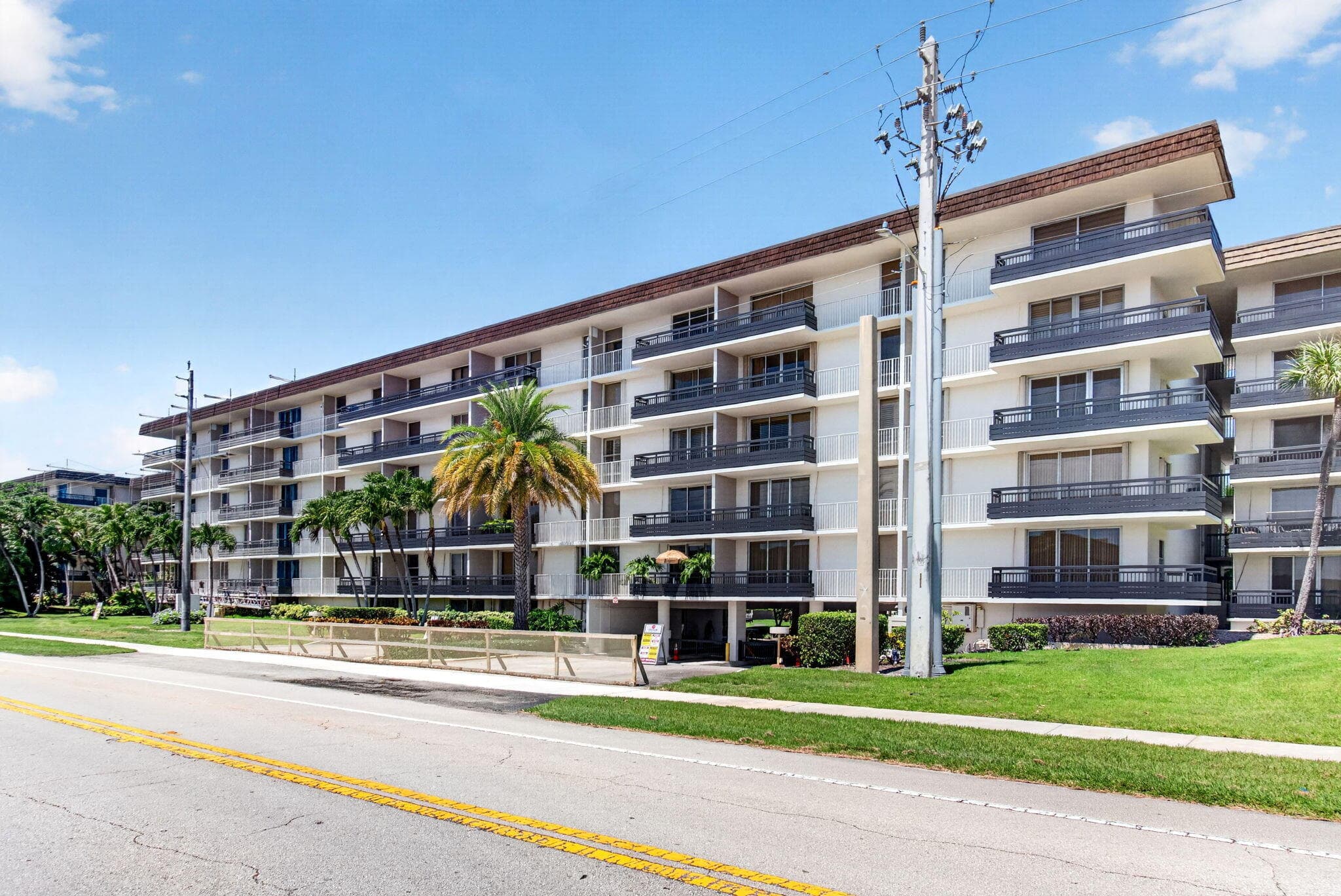 555 NW 4 Avenue 4230, Boca Raton, FL 33432 — photo 38 of 49