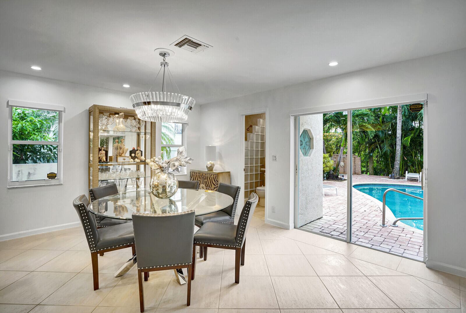 290 E Fern Drive, Boca Raton, FL 33432 — photo 11 of 51