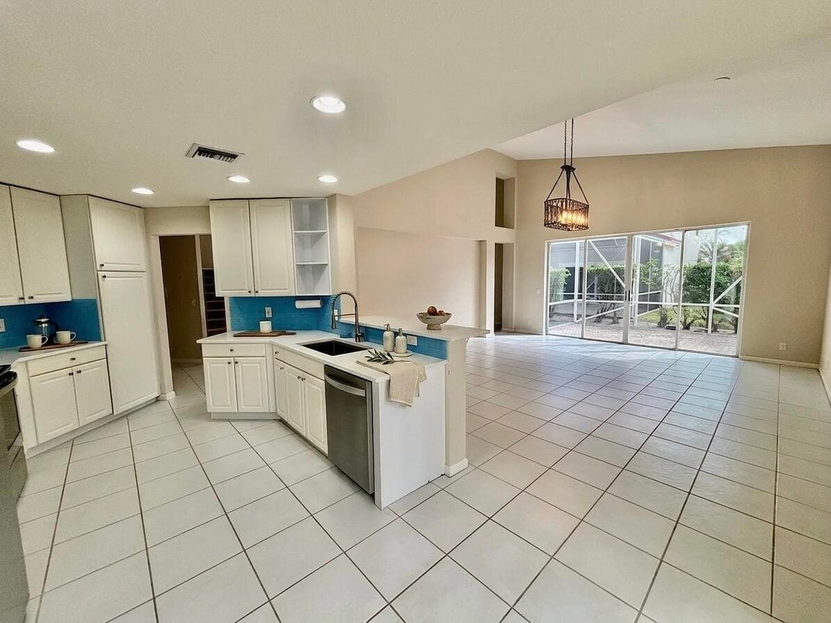 23426 Alzira Circle, Boca Raton, FL 33433 — photo 13 of 30