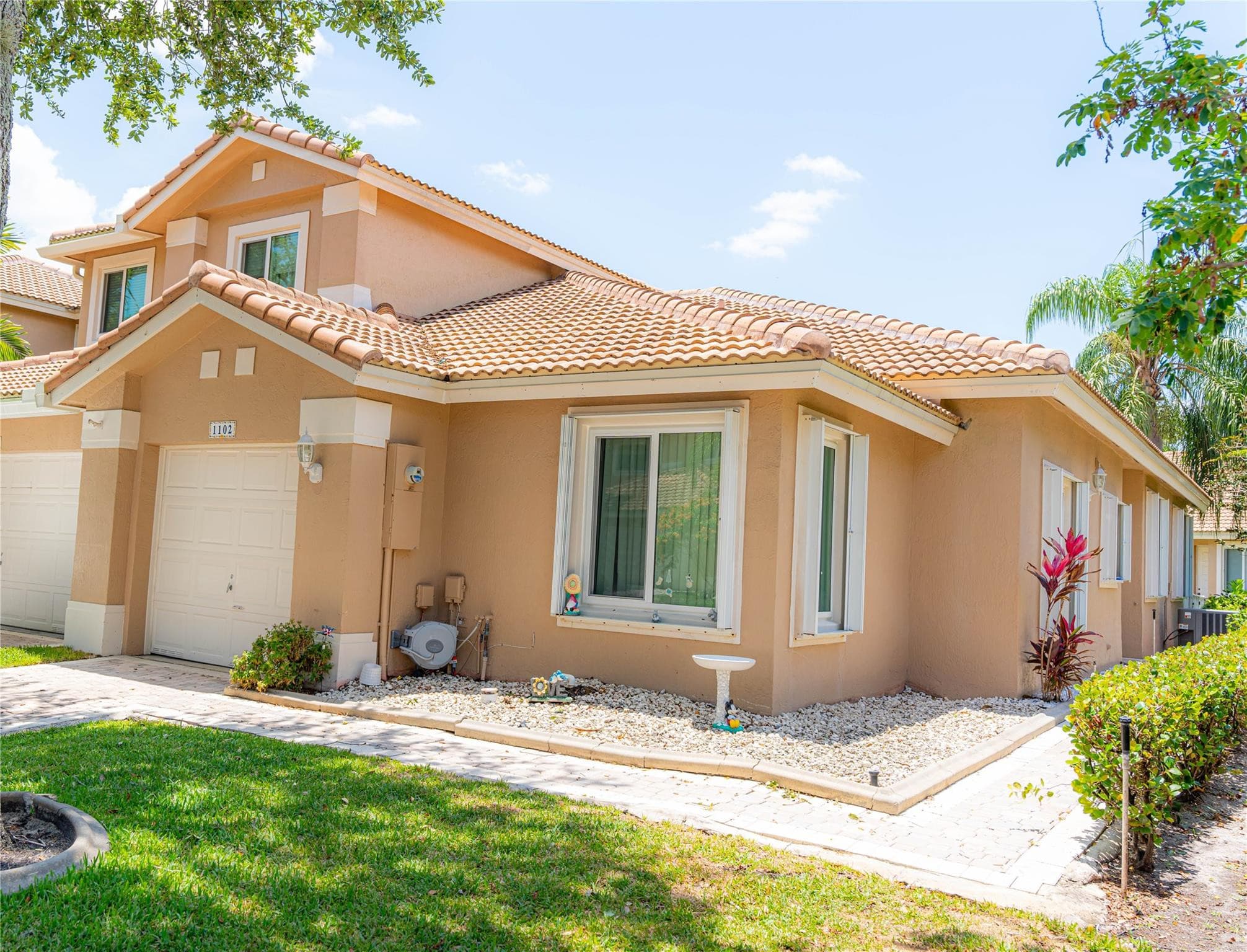 1102 SW 158th Avenue, Pembroke Pines, FL 33027 — photo 2 of 29