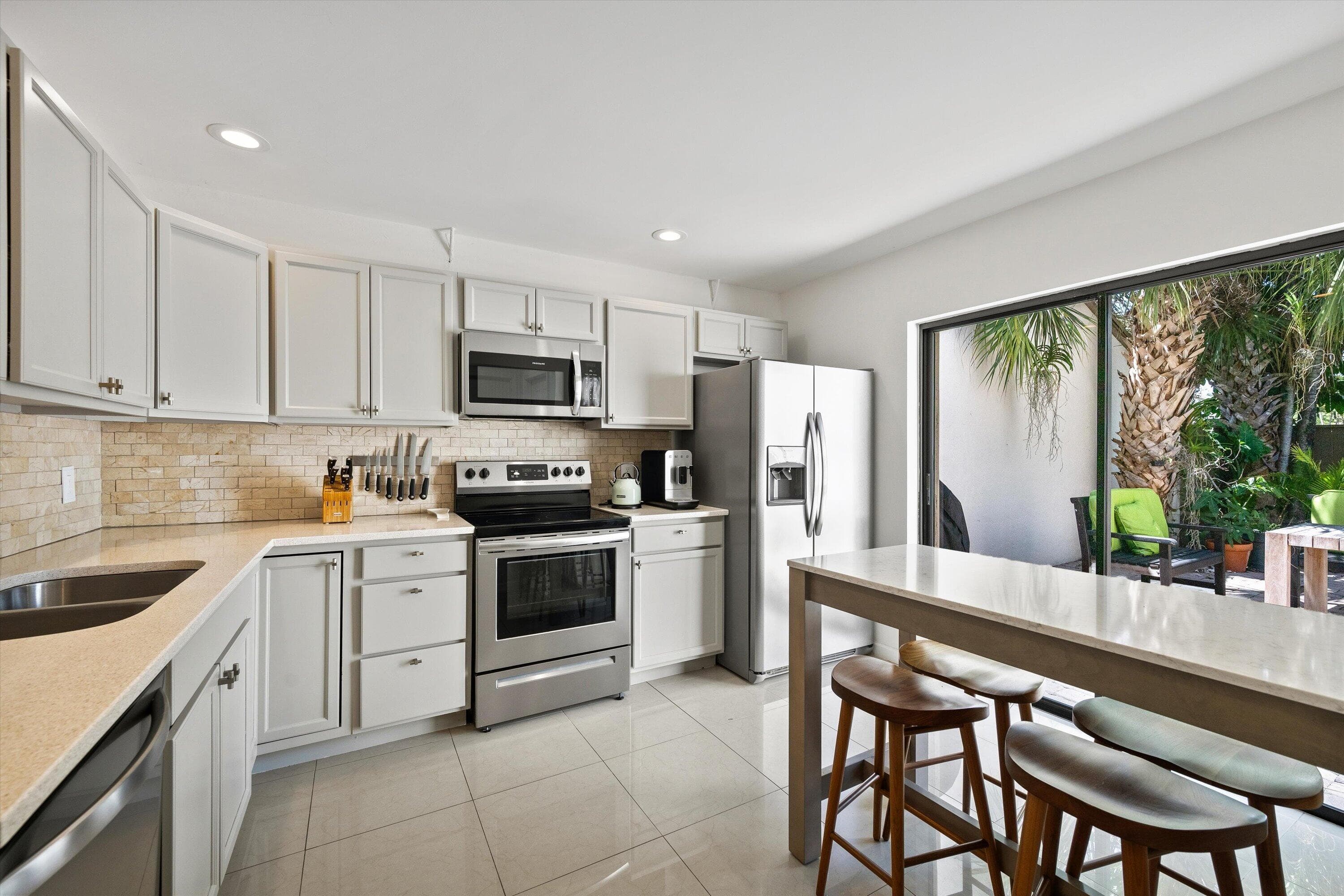 352 Wood Dale Drive, Wellington, FL 33414 — photo 9 of 23