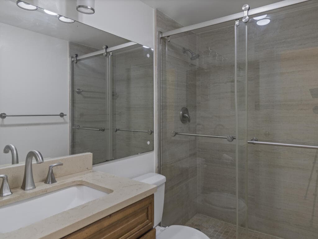186 Norwich H 186, West Palm Beach, FL 33417 — photo 13 of 32