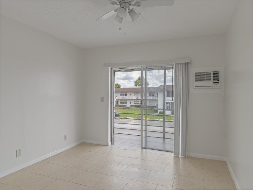 186 Norwich H 186, West Palm Beach, FL 33417 — photo 17 of 32