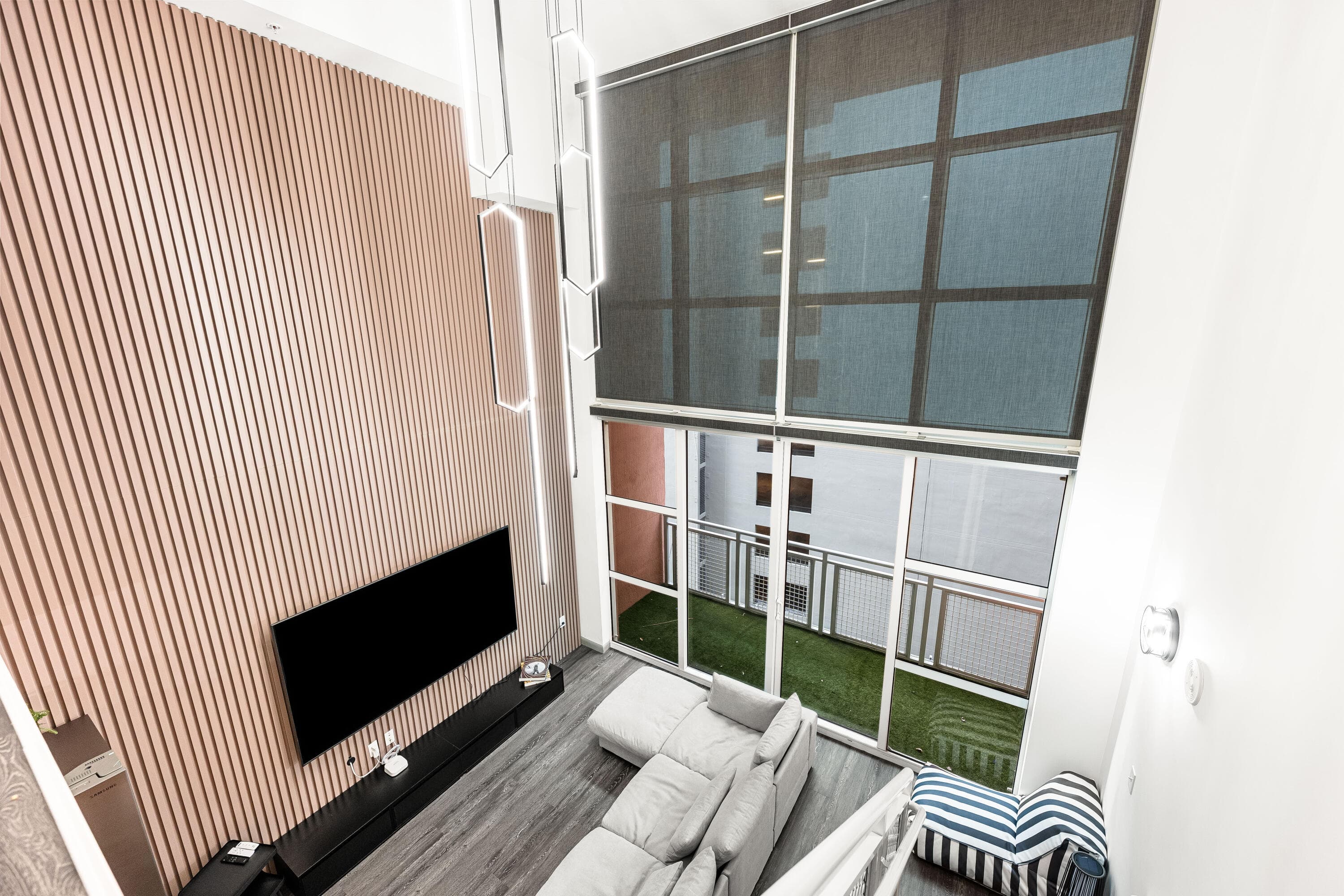 244 Biscayne Boulevard 651, Miami, FL 33132 — photo 15 of 25